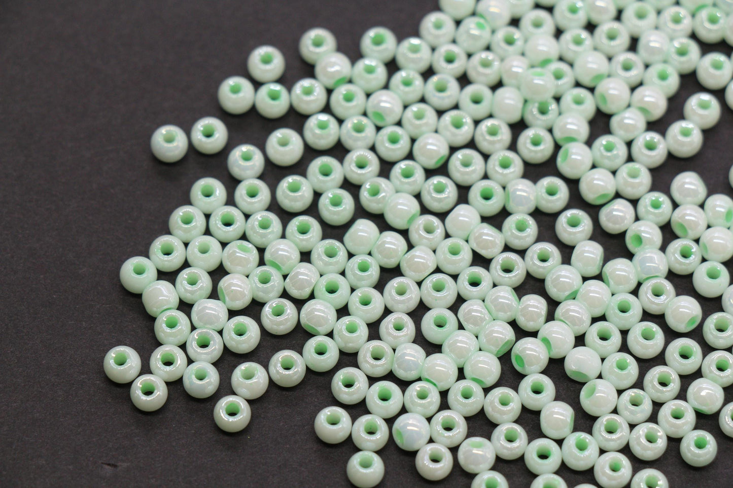 4mm Mint Green Pearlized Glass Beads, Round Glass Spacer Beads for Bracelets, DIY Jewelry Supplies #3995
