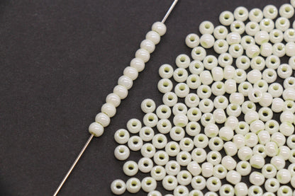 4mm Pale Yellow Pearlized Glass Beads, Round Glass Spacer Beads for Bracelets, Small Seed Beads, DIY Jewelry Supplies #4002