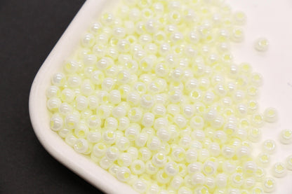 4mm Pale Yellow Pearlized Glass Beads, Round Glass Spacer Beads for Bracelets, Small Seed Beads, DIY Jewelry Supplies #4002