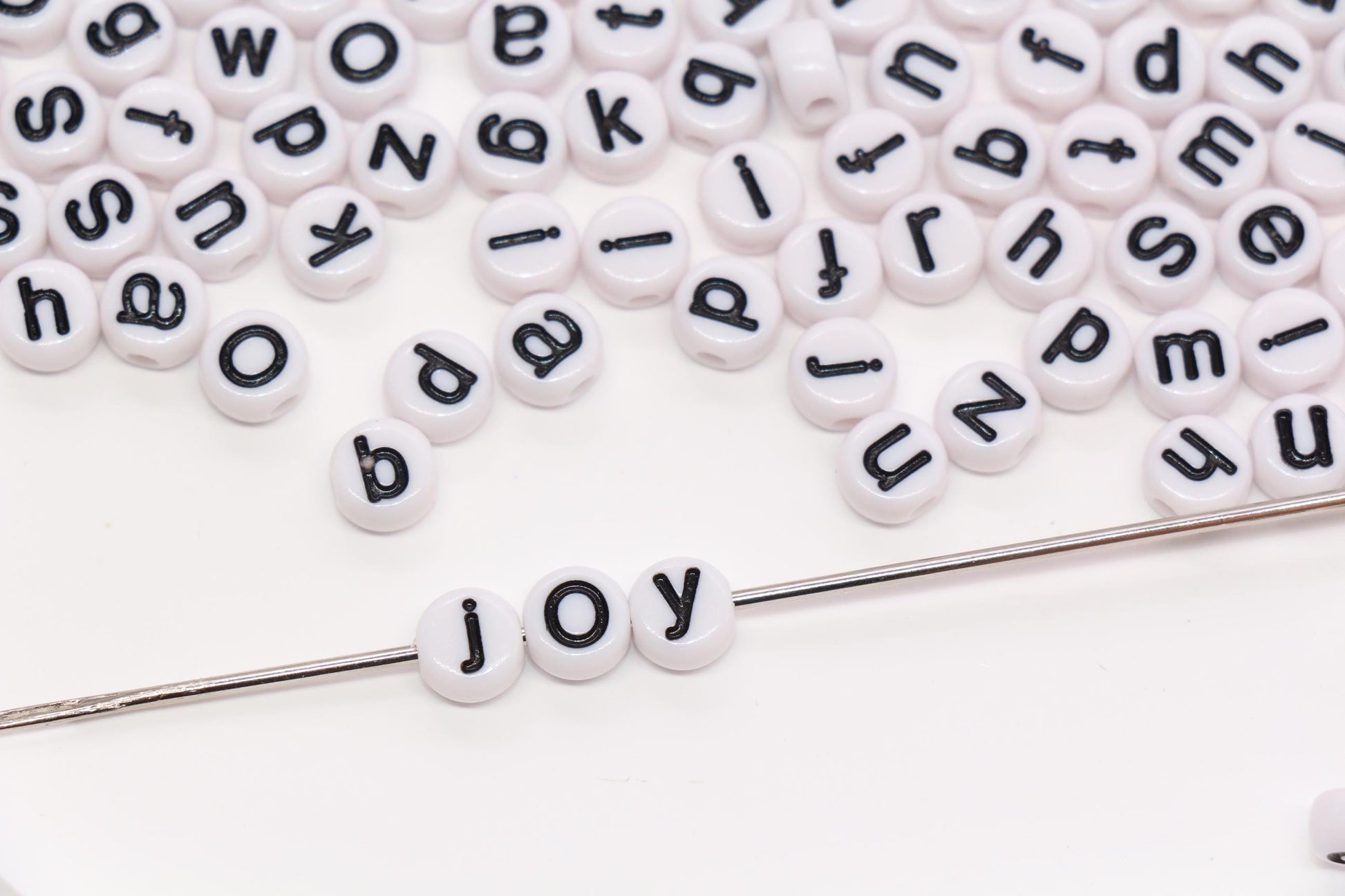 7mm White Lowercase Letter Beads, White Acrylic Alphabet Beads for Friendship Bracelets #2231