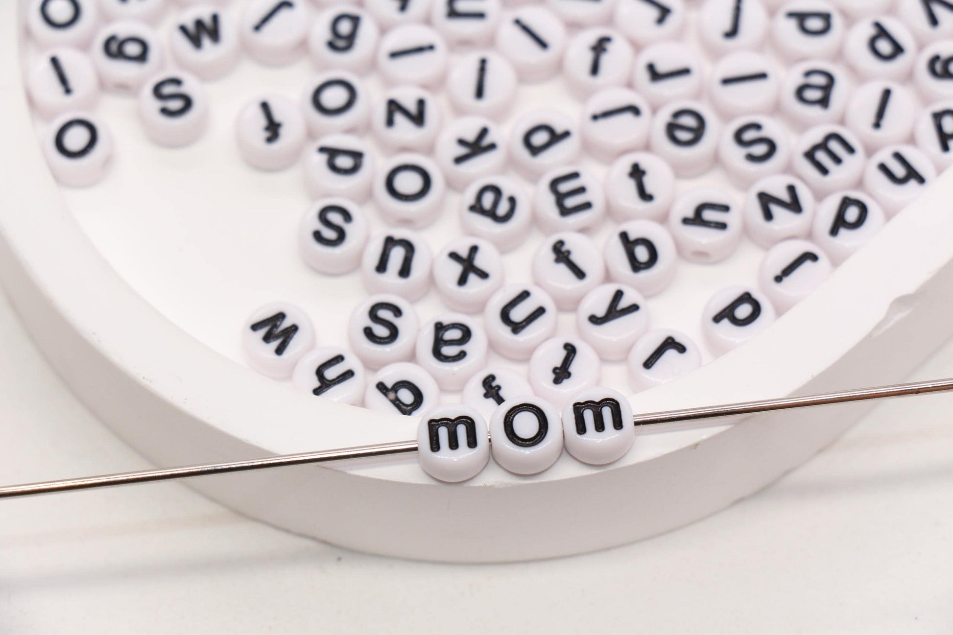 7mm White Lowercase Letter Beads, White Acrylic Alphabet Beads for Friendship Bracelets #2231