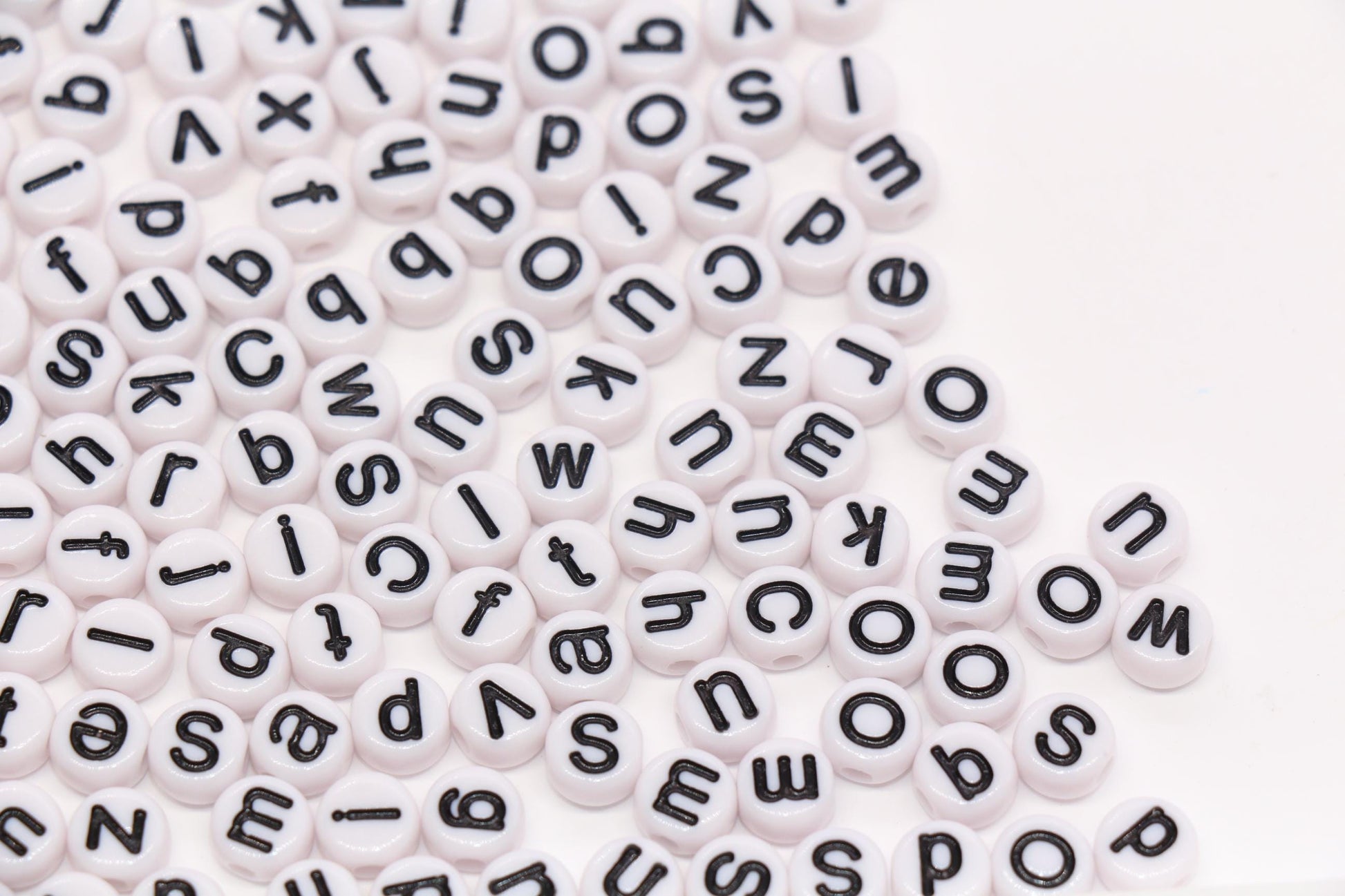 7mm White Lowercase Letter Beads, White Acrylic Alphabet Beads for Friendship Bracelets #2231