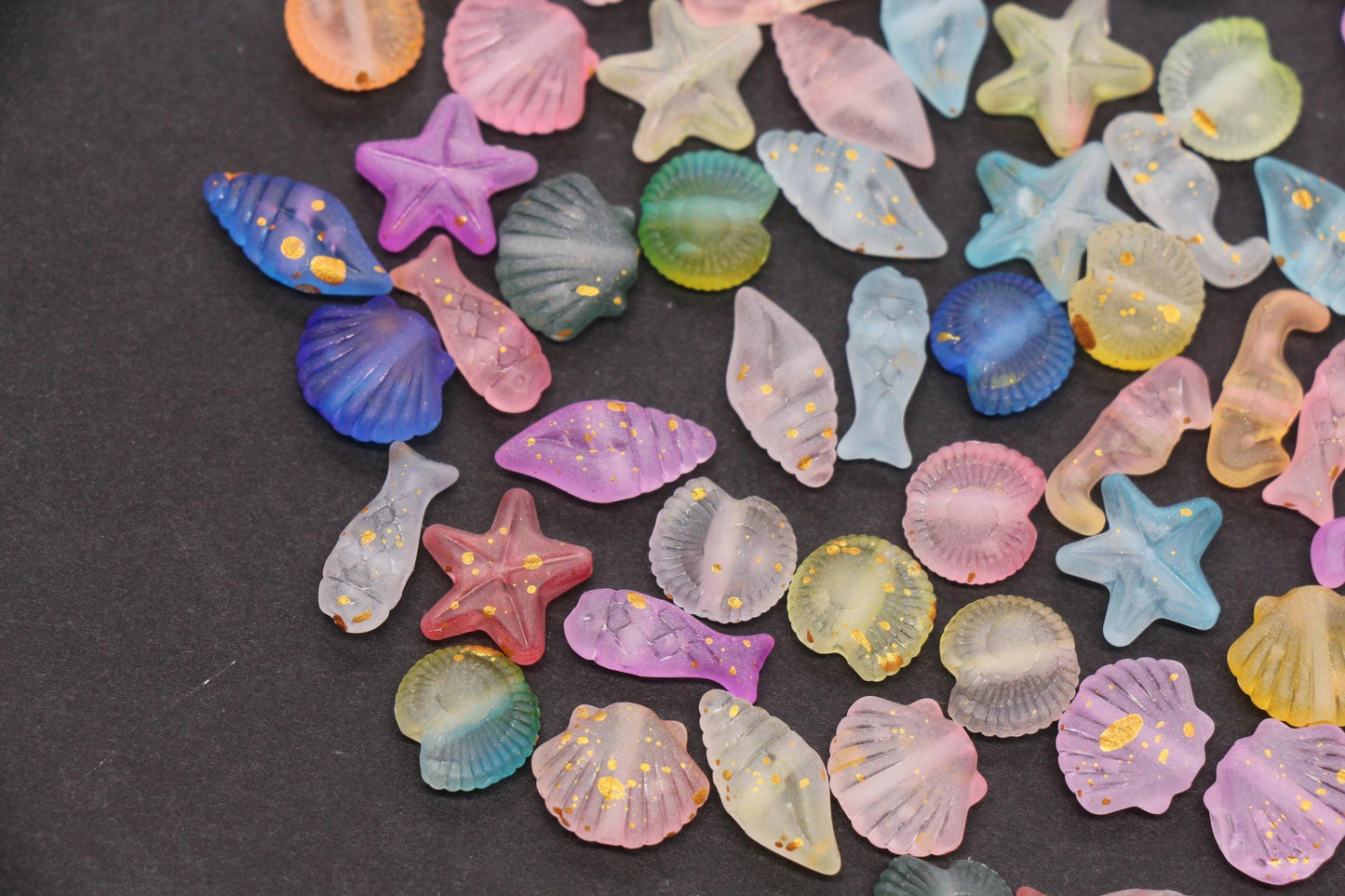 Mixed Ocean Beads, Frosted Sea Life Acrylic Beads, Shell Starfish Fish Seahorse Beads for Mermaid Bracelets DIY Crafts #2765