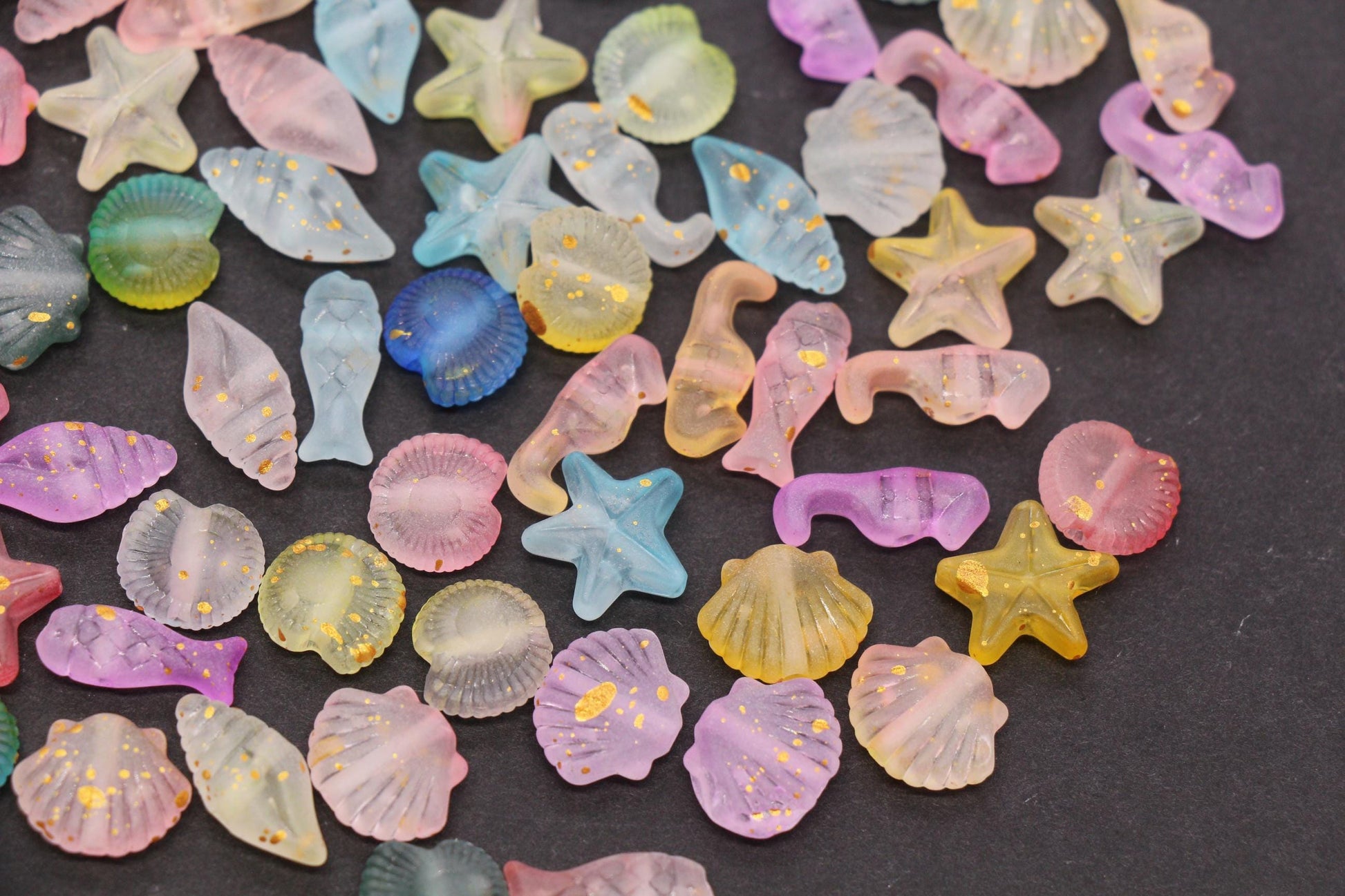 Mixed Ocean Beads, Frosted Sea Life Acrylic Beads, Shell Starfish Fish Seahorse Beads for Mermaid Bracelets DIY Crafts #2765