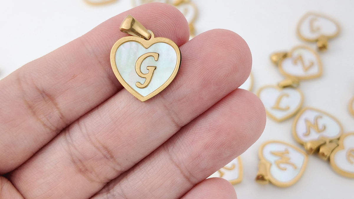 Natural Shell Initial Pendant, Gold Stainless Steel Heart Letter Charm, A-Z Alphabet Pendant for Jewelry Making