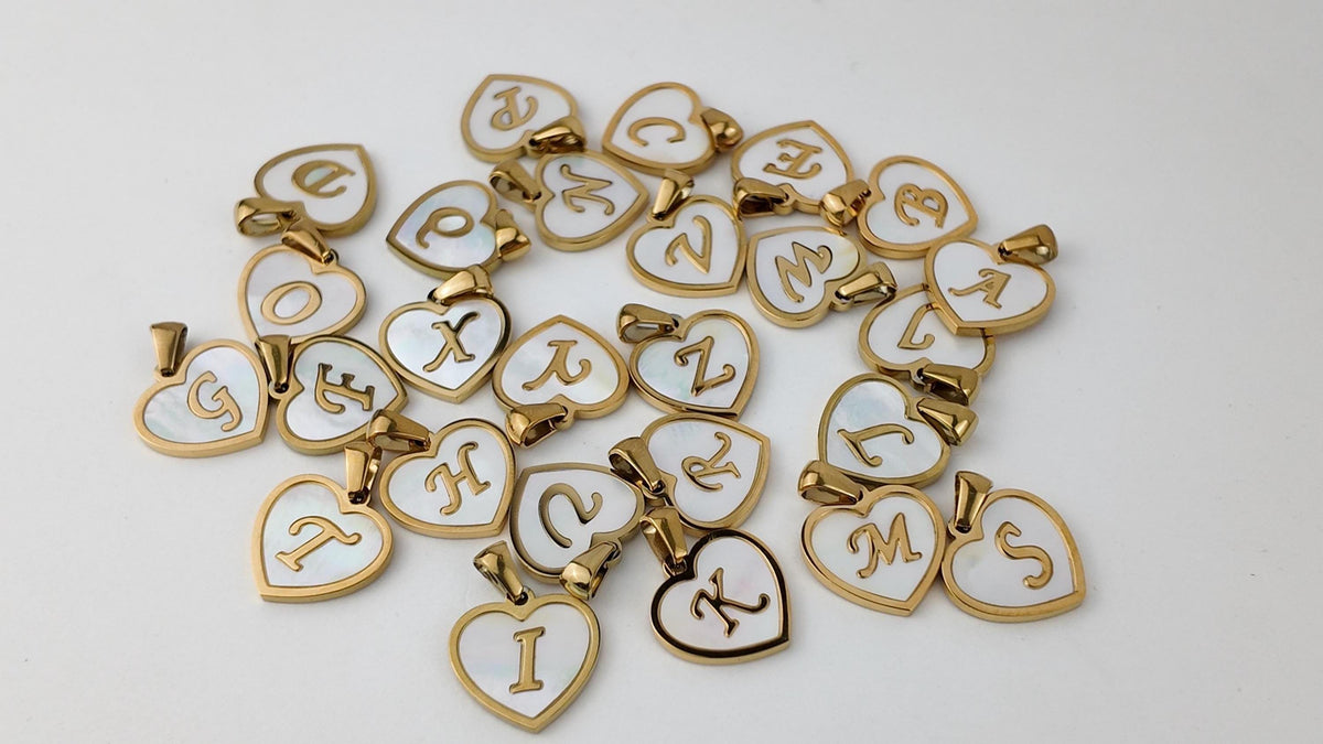 Natural Shell Initial Pendant, Gold Stainless Steel Heart Letter Charm, A-Z Alphabet Pendant for Jewelry Making