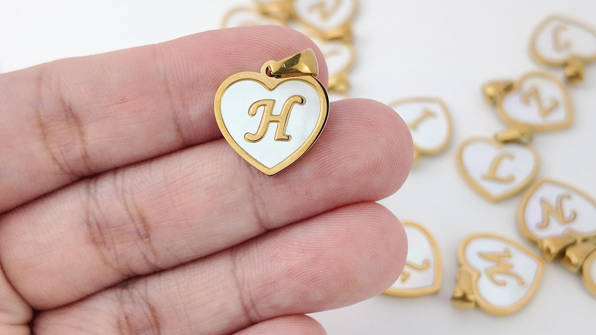 Natural Shell Initial Pendant, Gold Stainless Steel Heart Letter Charm, A-Z Alphabet Pendant for Jewelry Making
