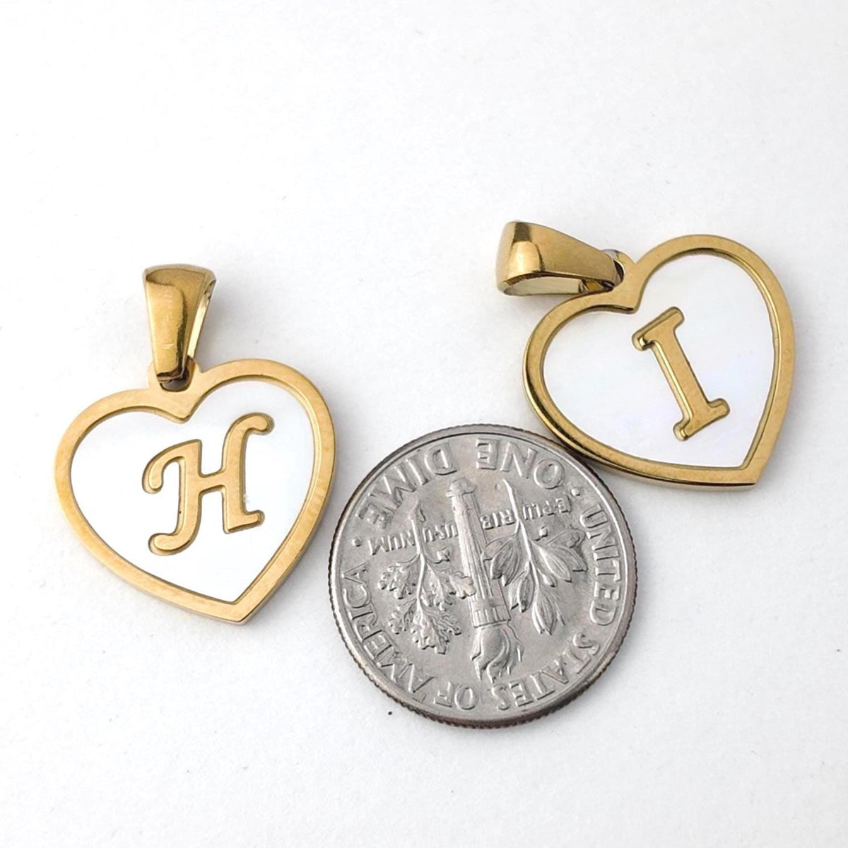 Natural Shell Initial Pendant, Gold Stainless Steel Heart Letter Charm, A-Z Alphabet Pendant for Jewelry Making