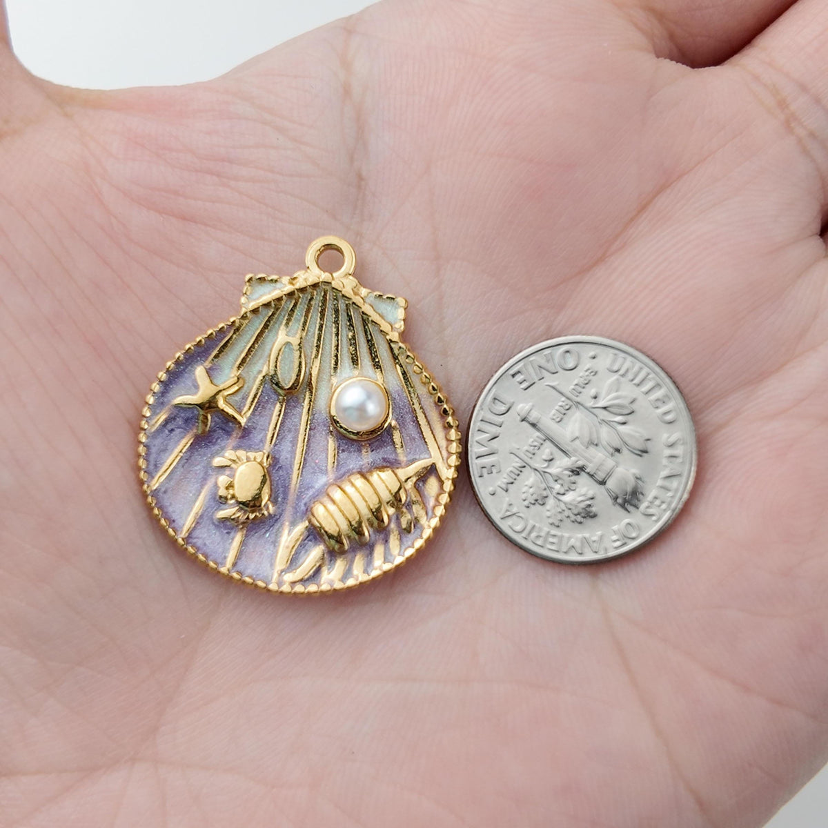 Seashell Pendant with Pearl