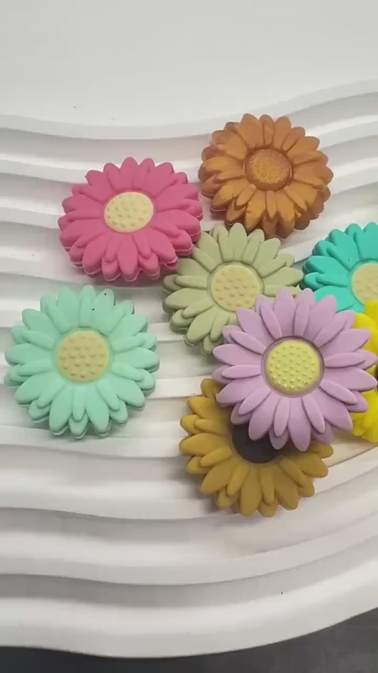 Sunflower Silicone Beads, 30mm Colorful Flower Focal Beads for Keychains, Jewelry & DIY Crafts