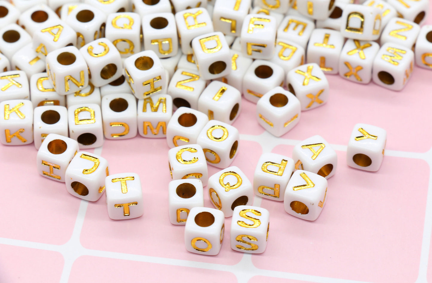 White and Gold Cube Alphabet Letter Beads, Mixed Gold Acrylic Letter Beads, Plastic Letter Beads, Acrylic Square Name Beads, Size 7mm #71