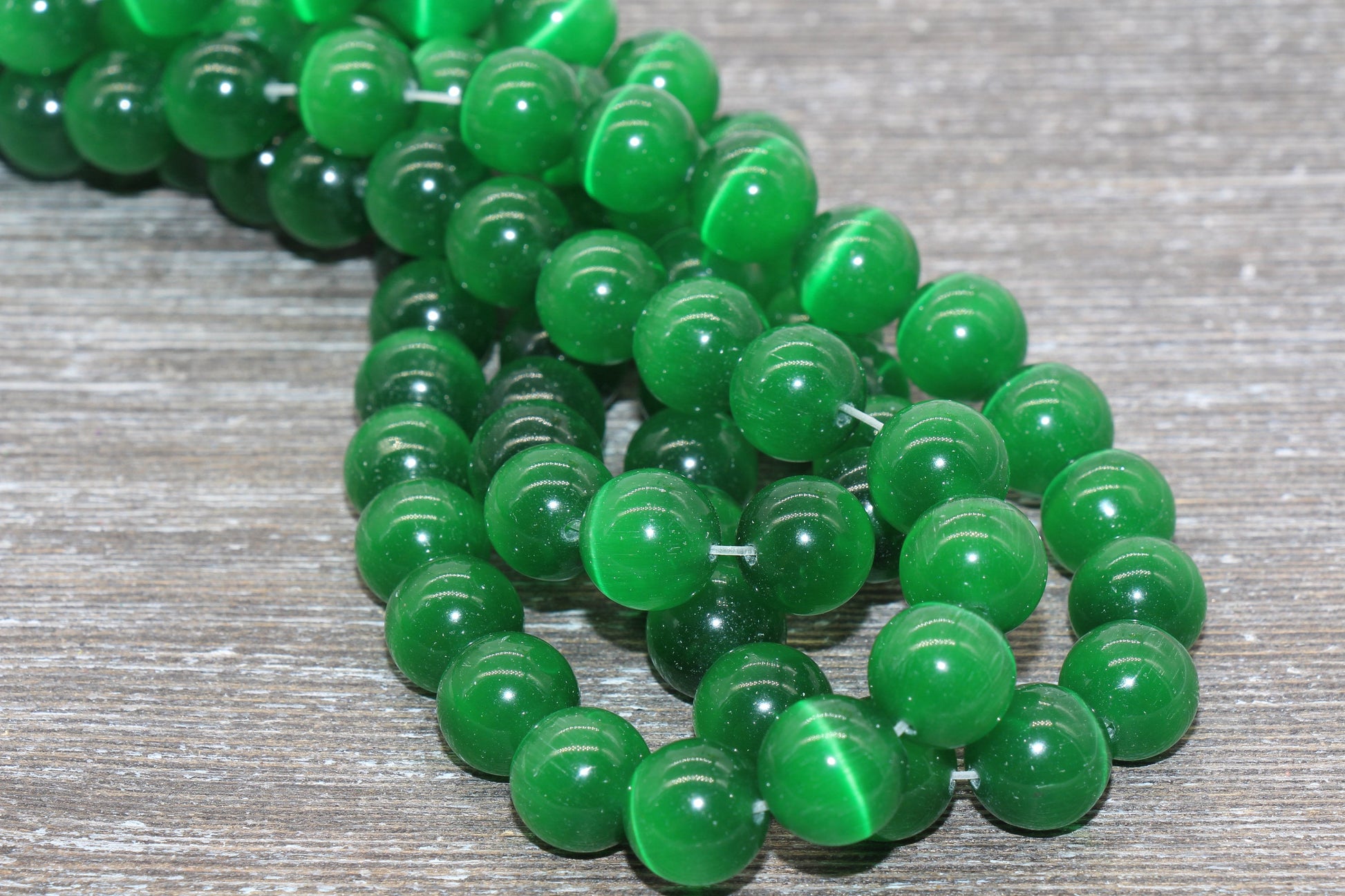 Green Cat Eye Beads, Smooth Round Beads, Sizes 4mm 6mm 8mm 10mm 12mm, Full Strand 15.5 inch, #181