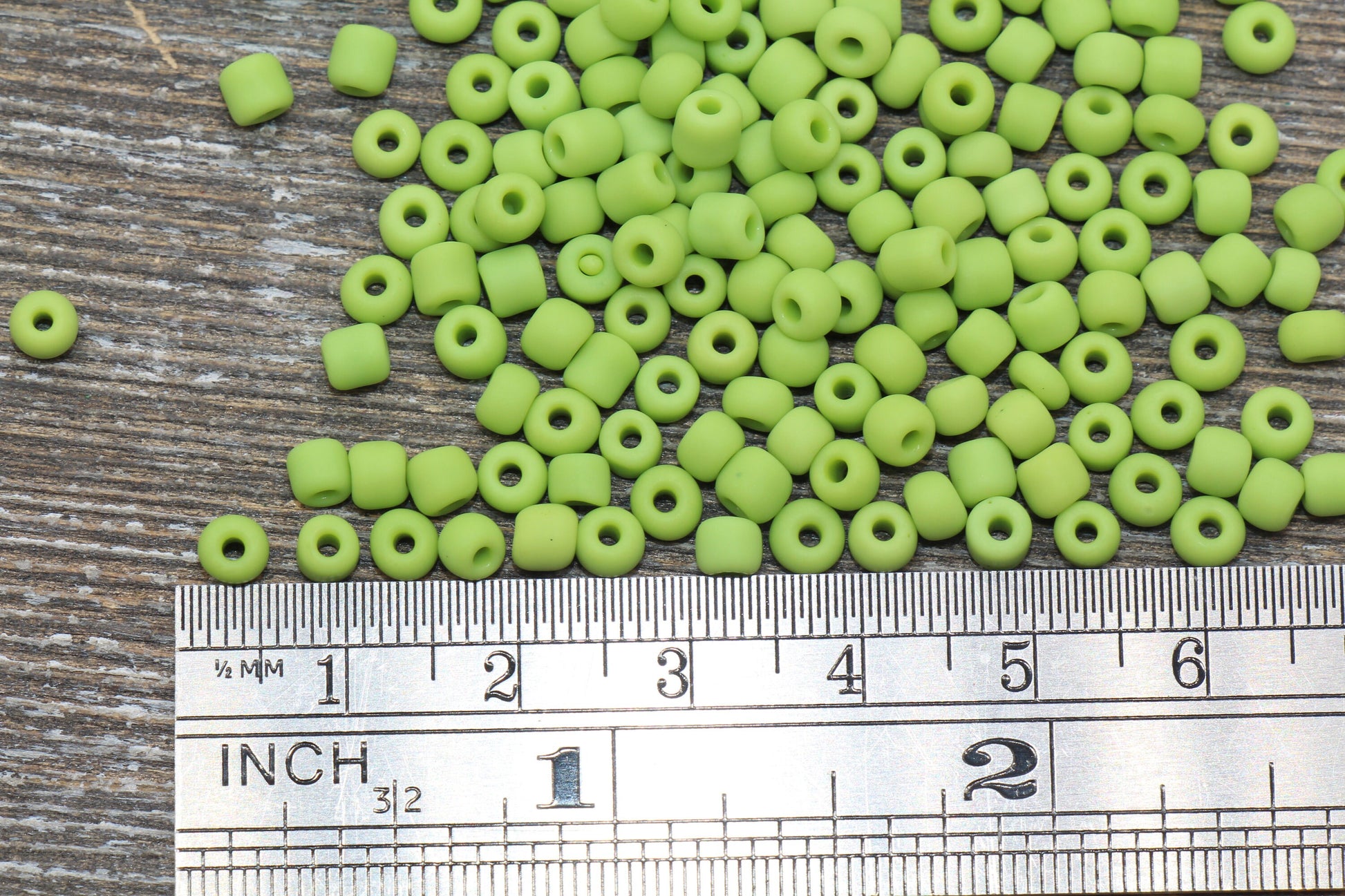 Matte Glass Seed Beads, 4mm 6/0 Glass Round Seed Beads, Matte Light Green Seed Beads, Green Glass Rocailles Beads, Beading Supplies #1084