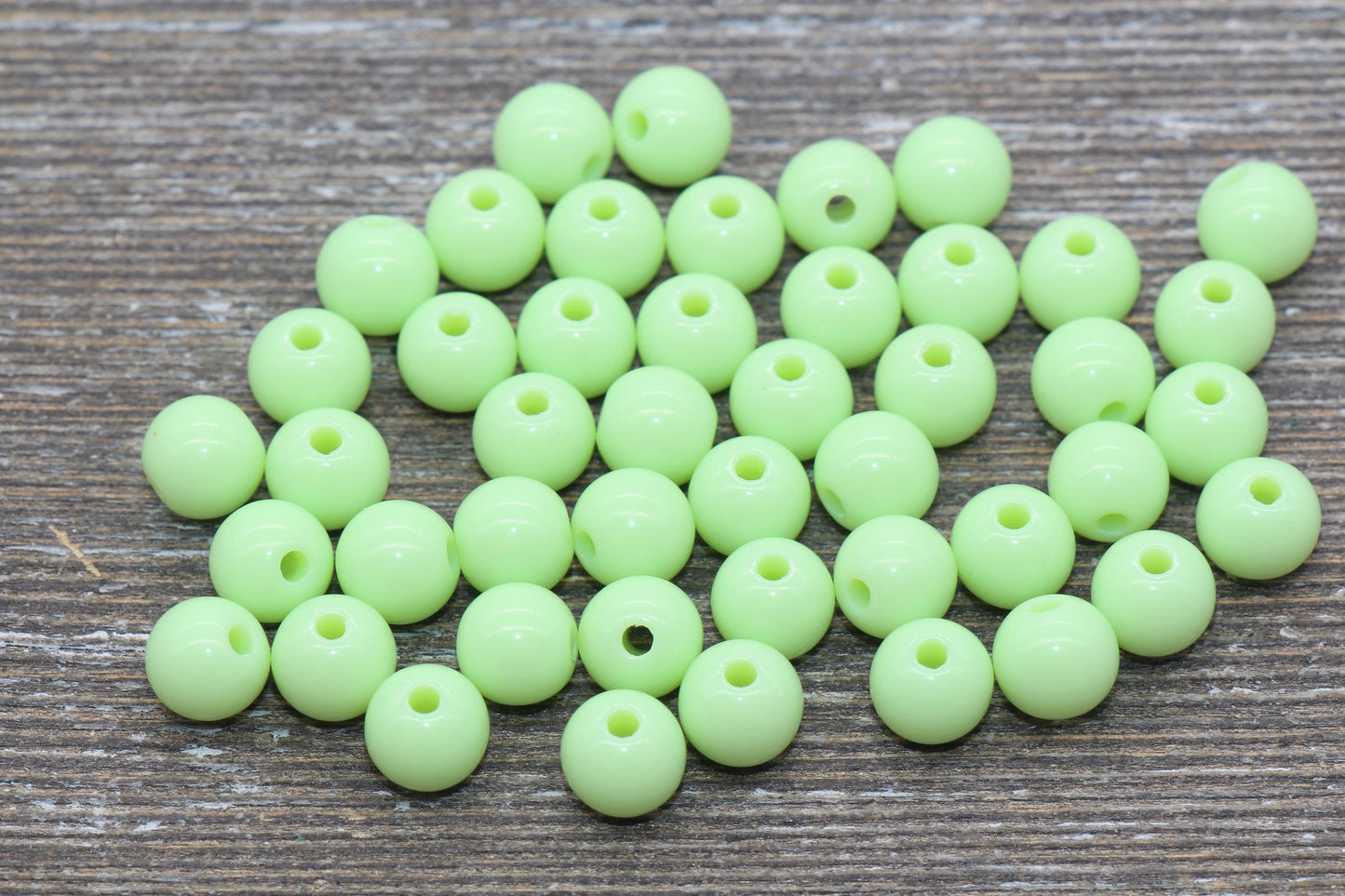 8mm Pale Green Gumball Beads, Round Acrylic Loose Beads, Bubblegum Beads, Chunky Beads, Bubble Gum Beads, Smooth Plastic Round Beads #1063