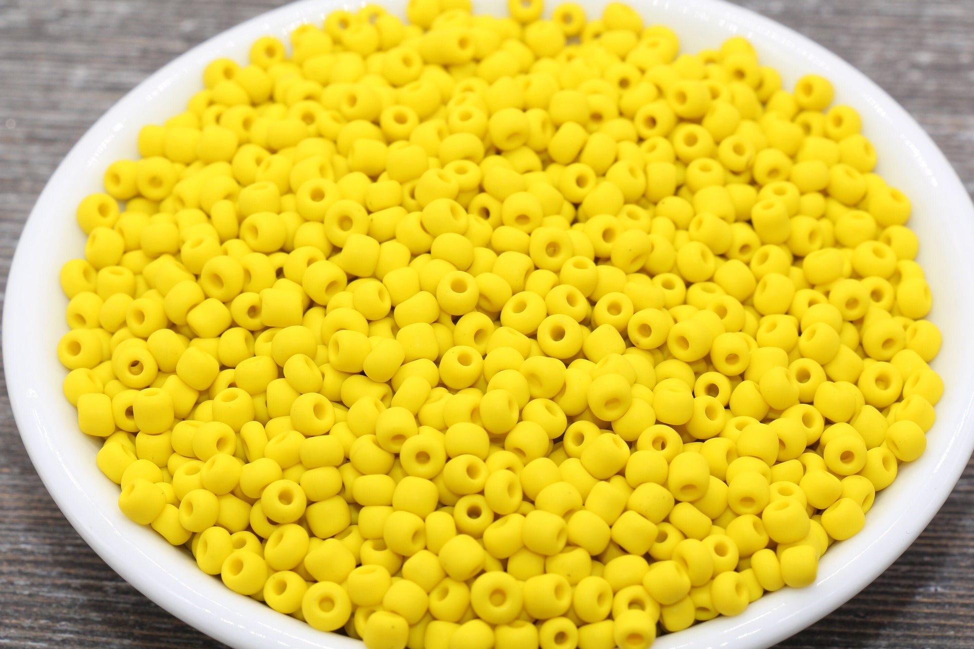 Matte Glass Seed Beads, 4mm 6/0 Glass Round Seed Beads, Matte Yellow Seed Beads, Yellow Glass Rocailles Beads, Beading Supplies #1088