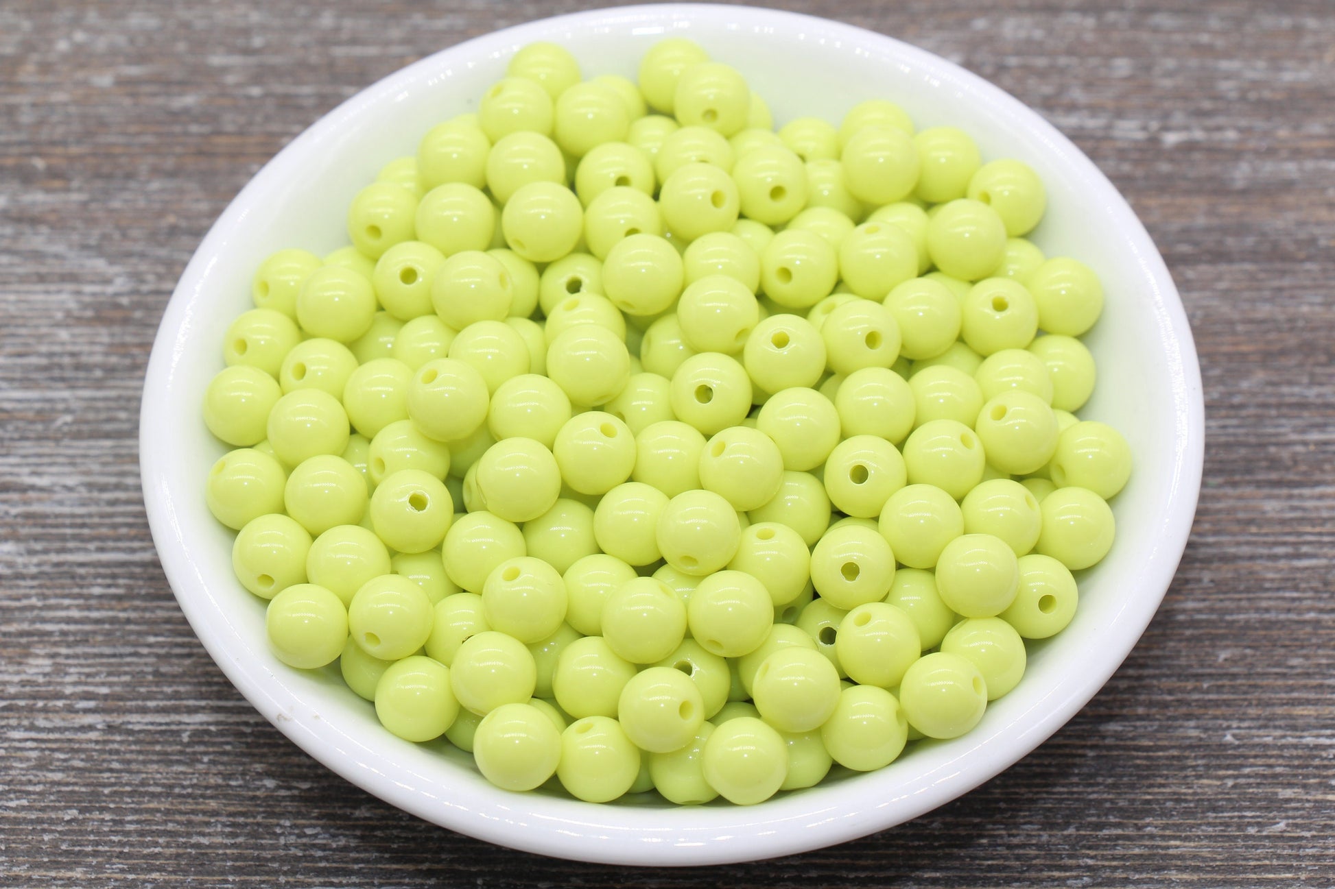 8mm Light Lime Green Gumball Beads, Round Acrylic Loose Beads, Bubblegum Beads, Chunky Beads, Bubble Gum Beads, Smooth Round Beads #1373