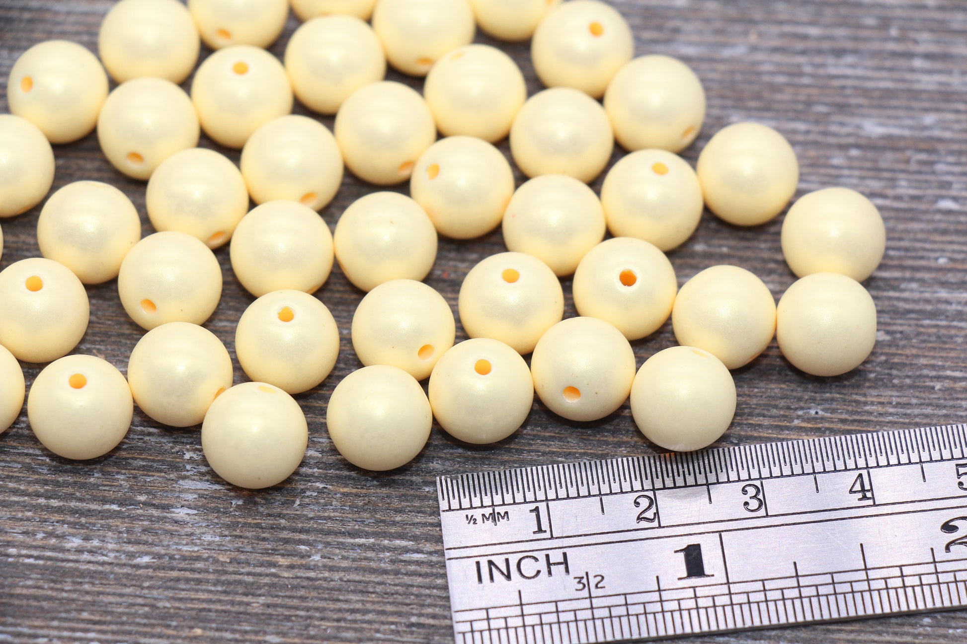 10mm Light Yellow Shimmer Gumball Beads, Round Acrylic Loose Beads, Bubblegum Beads, Chunky Beads, Gumball Beads, Smooth Plastic Beads #1566