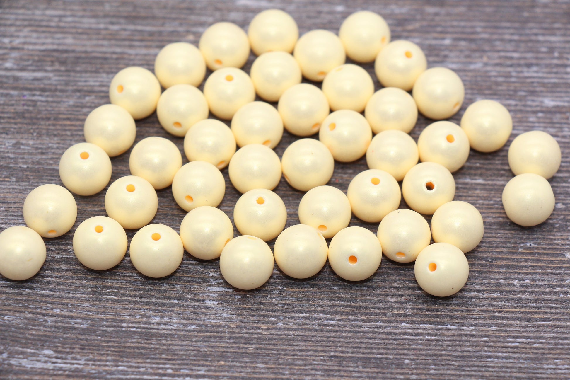 10mm Light Yellow Shimmer Gumball Beads, Round Acrylic Loose Beads, Bubblegum Beads, Chunky Beads, Gumball Beads, Smooth Plastic Beads #1566