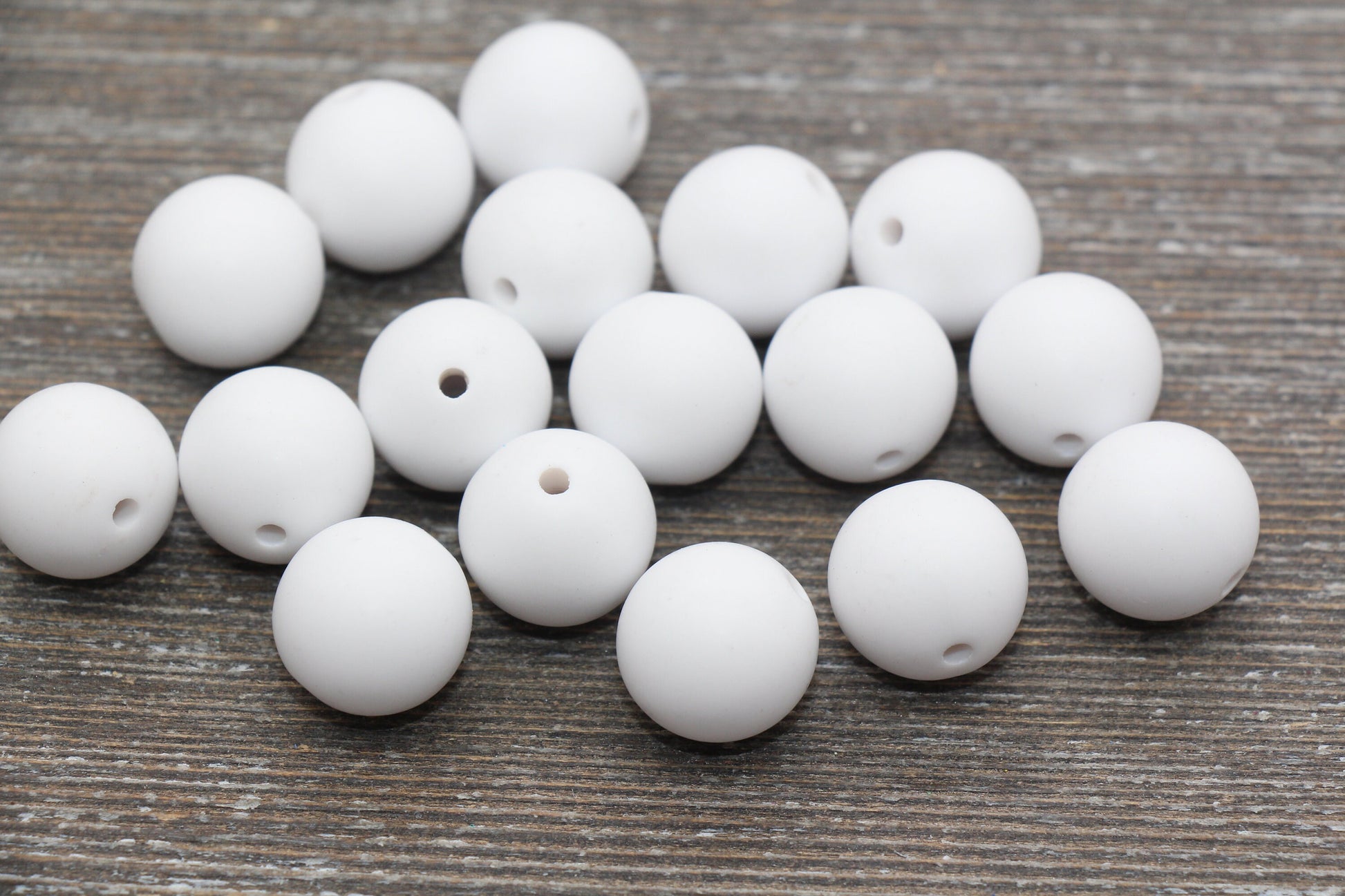 16mm Matte White Gumball Beads, Round Acrylic Loose Beads, Solid Bubblegum Beads, Chunky Beads, Round Plastic Beads #1640