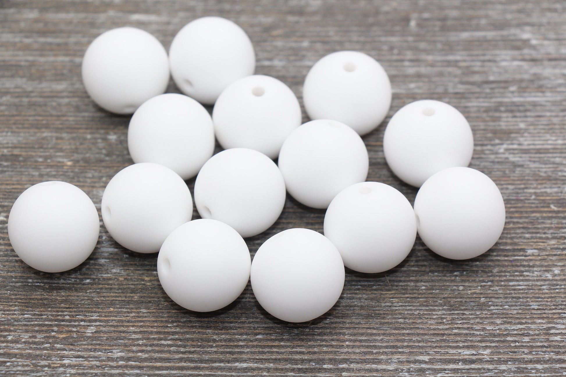 20mm Matte White Gumball Beads, Round Acrylic Loose Beads, Solid Bubblegum Beads, Chunky Beads, Round Plastic Beads #1642