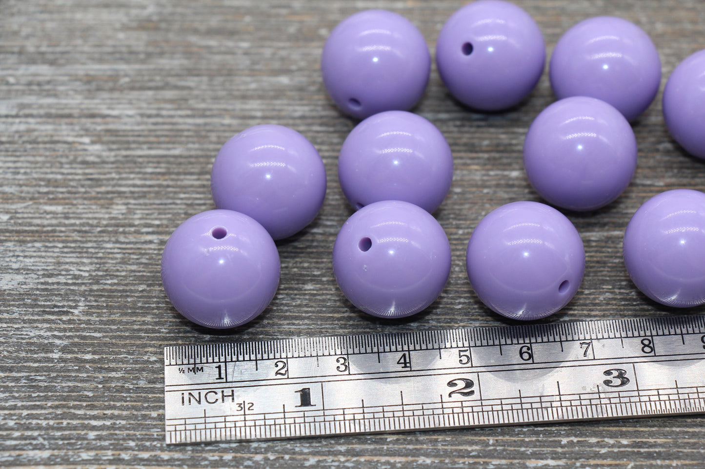 20mm Lavender Gumball Beads, Round Acrylic Loose Beads, Solid Bubblegum Beads, Chunky Beads, Smooth Round Plastic Beads #1654