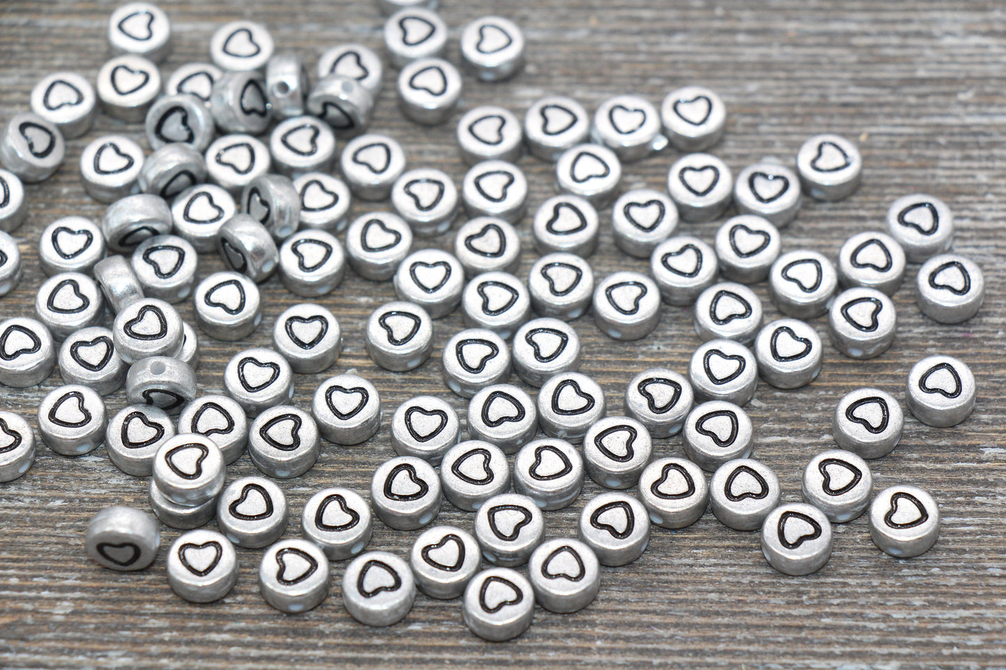 Silver Heart Beads, Acrylic Silver Heart Beads, Metallic Silver Plastic Heart Beads, Acrylic Symbol Beads, Outline Heart Beads 7mm #517