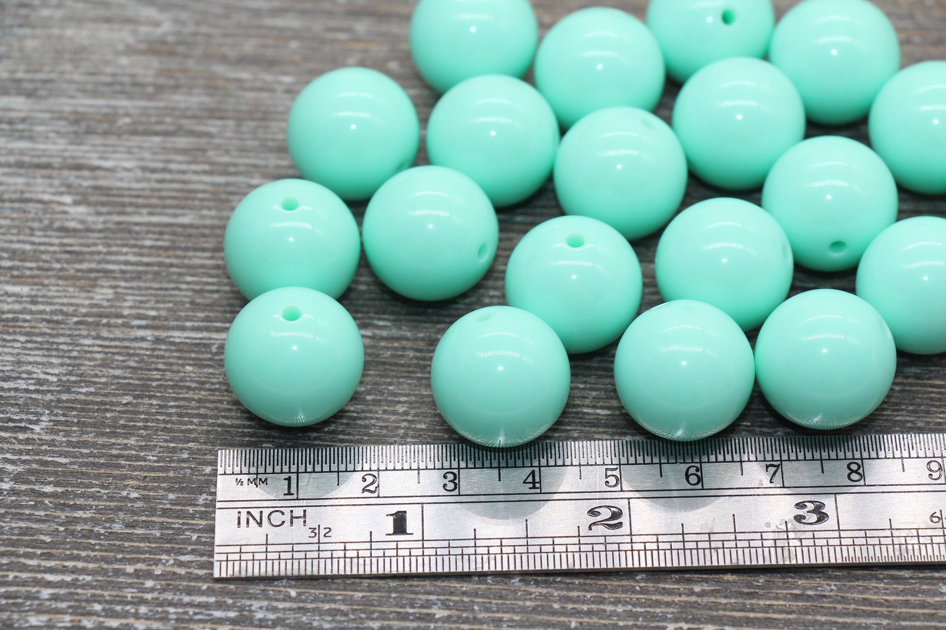 18mm Mint Green Gumball Beads, Round Acrylic Loose Beads, Solid Bubblegum Beads, Chunky Beads, Smooth Round Plastic Beads #1657