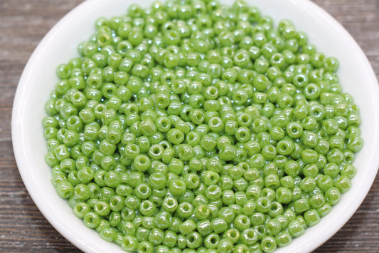 Glossy Glass Seed Beads, 4mm 6/0 Glass Round Seed Beads, Green Opaque Seed Beads, Rocailles Beads, Beading Supplies #740