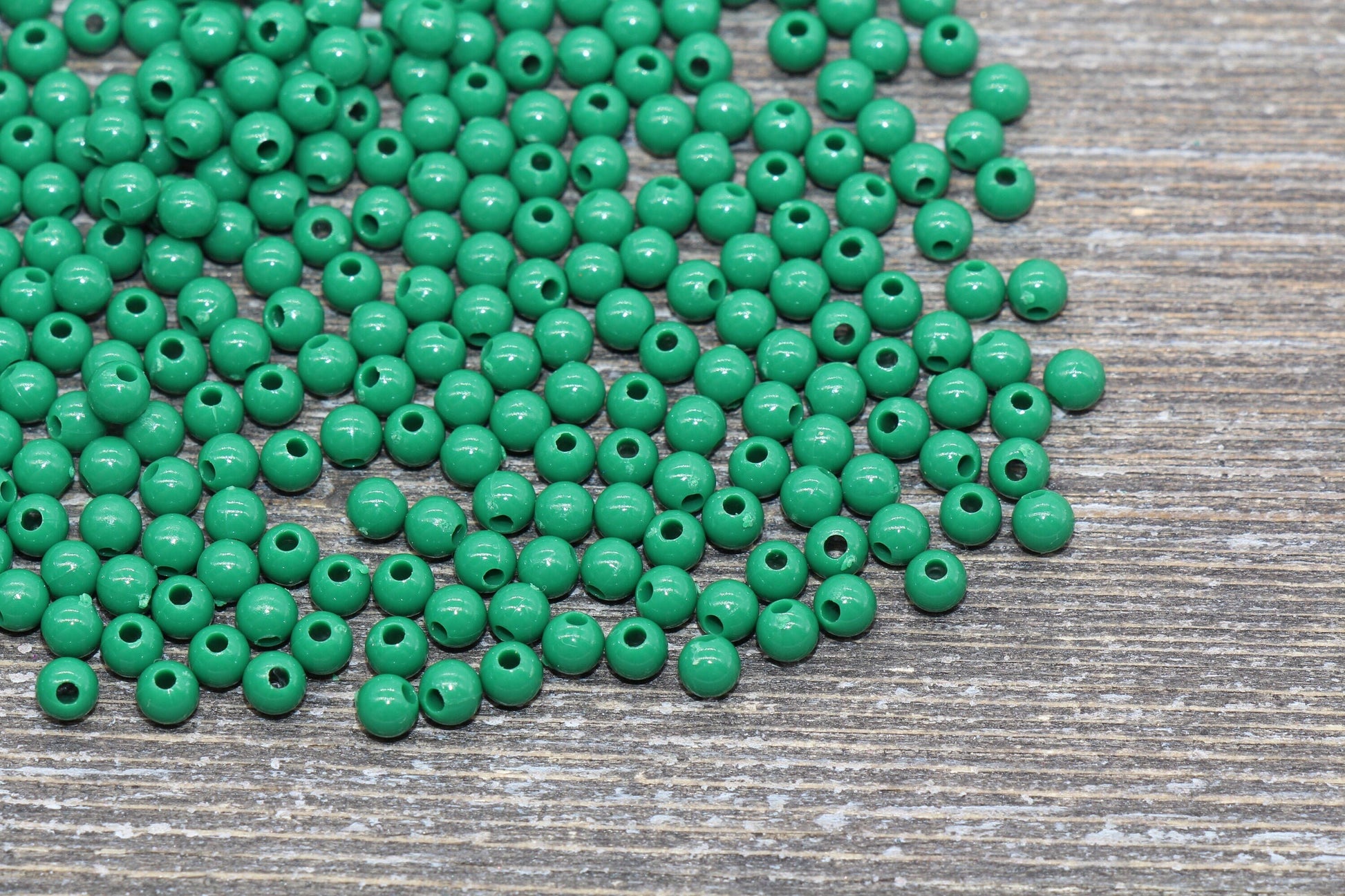 4mm Green Round Beads, Acrylic Gumball Beads, Emerald Green Round Spacer Beads, Bubblegum Beads, Plastic Round Smooth Bead #315