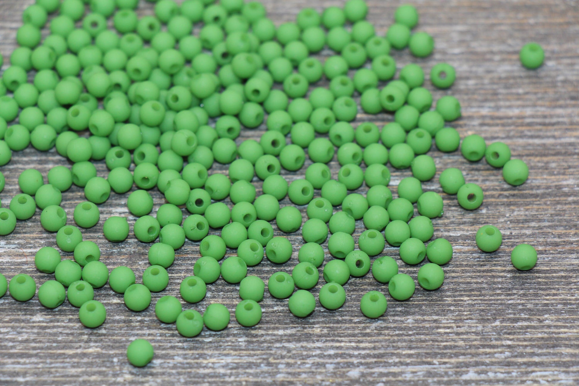 4mm Matte Forest Green Round Beads, Acrylic Gumball Bead, Frosted Green Round Spacer Beads, Bubblegum Beads, Plastic Round Bead #1708
