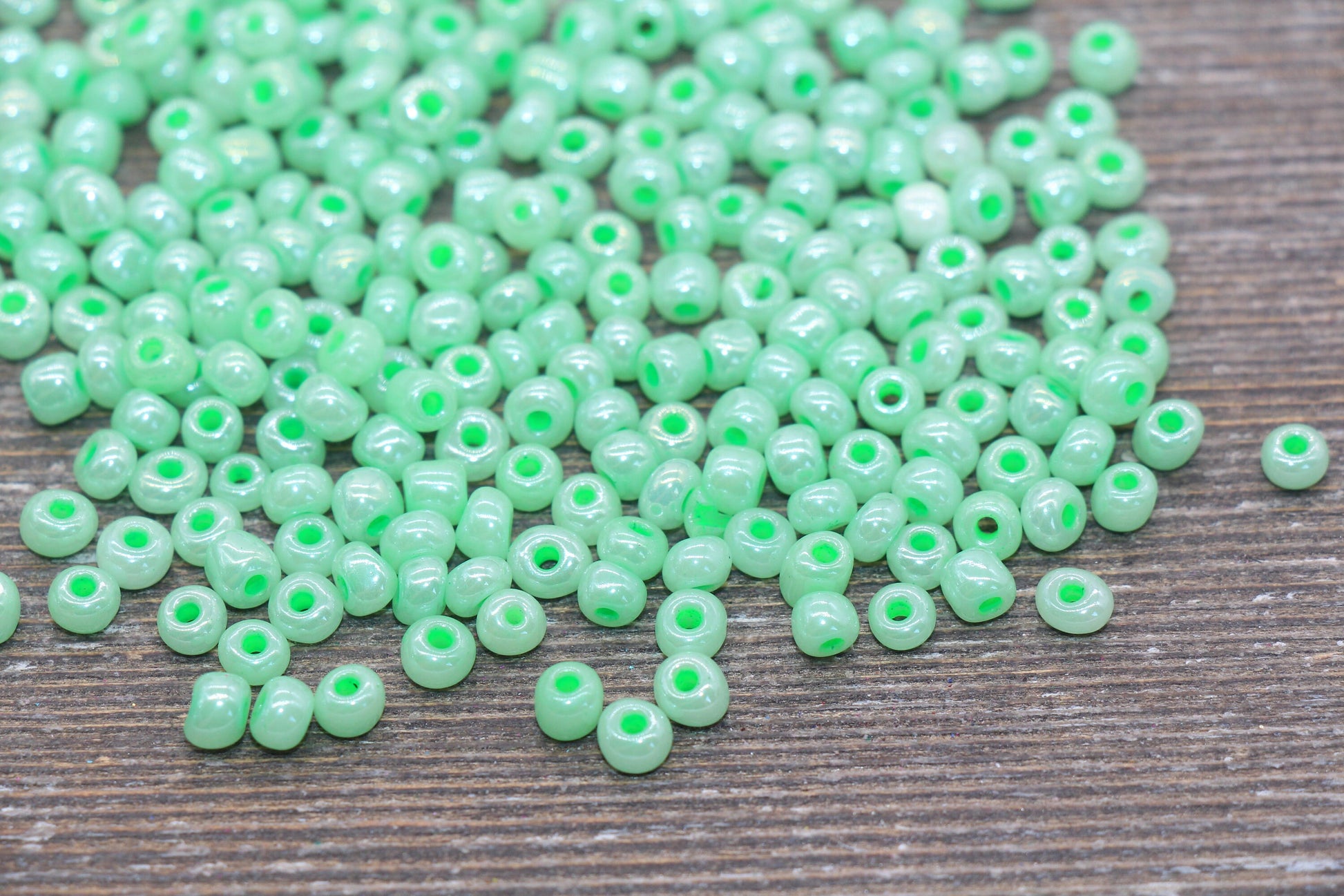 Creamy Glass Seed Beads, 4mm 6/0 Glass Round Seed Beads, Creamy Green Seed Beads, Glossy Rocailles Beads, Beading Supplies #2065