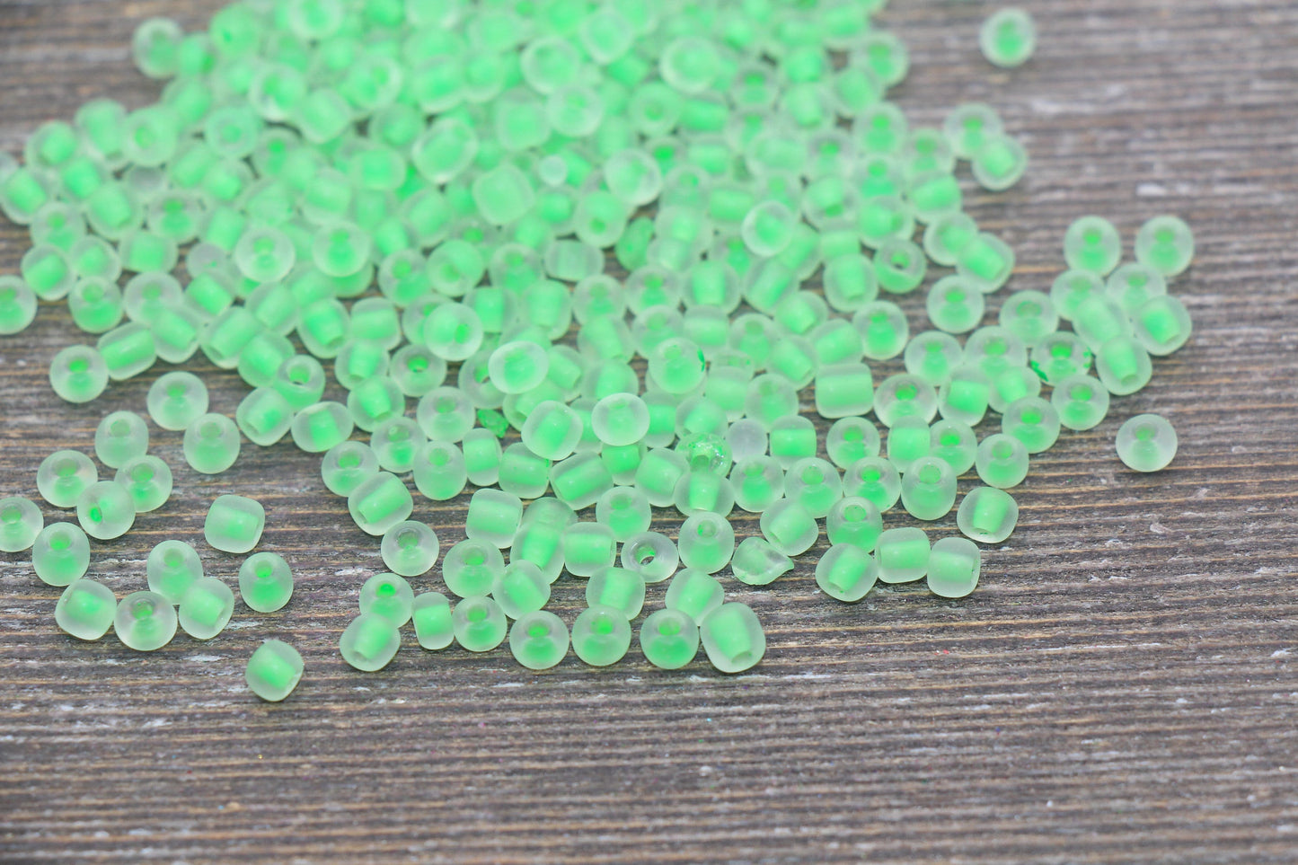 Matte Glass Beads with Green Lined, 4mm 6/0 Glass Round Beads, Frosted Green Lined Seed Beads, Rocailles Beads, Beading Supplies #2096