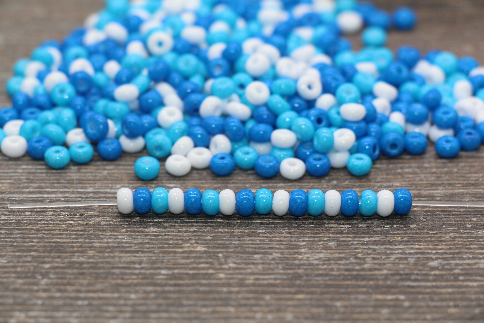 Glass Seed Beads, 4mm 6/0 Glass Round Seed Beads, Blue and White Mix Opaque Seed Beads, Rocailles Beads, Beading Supplies #2278