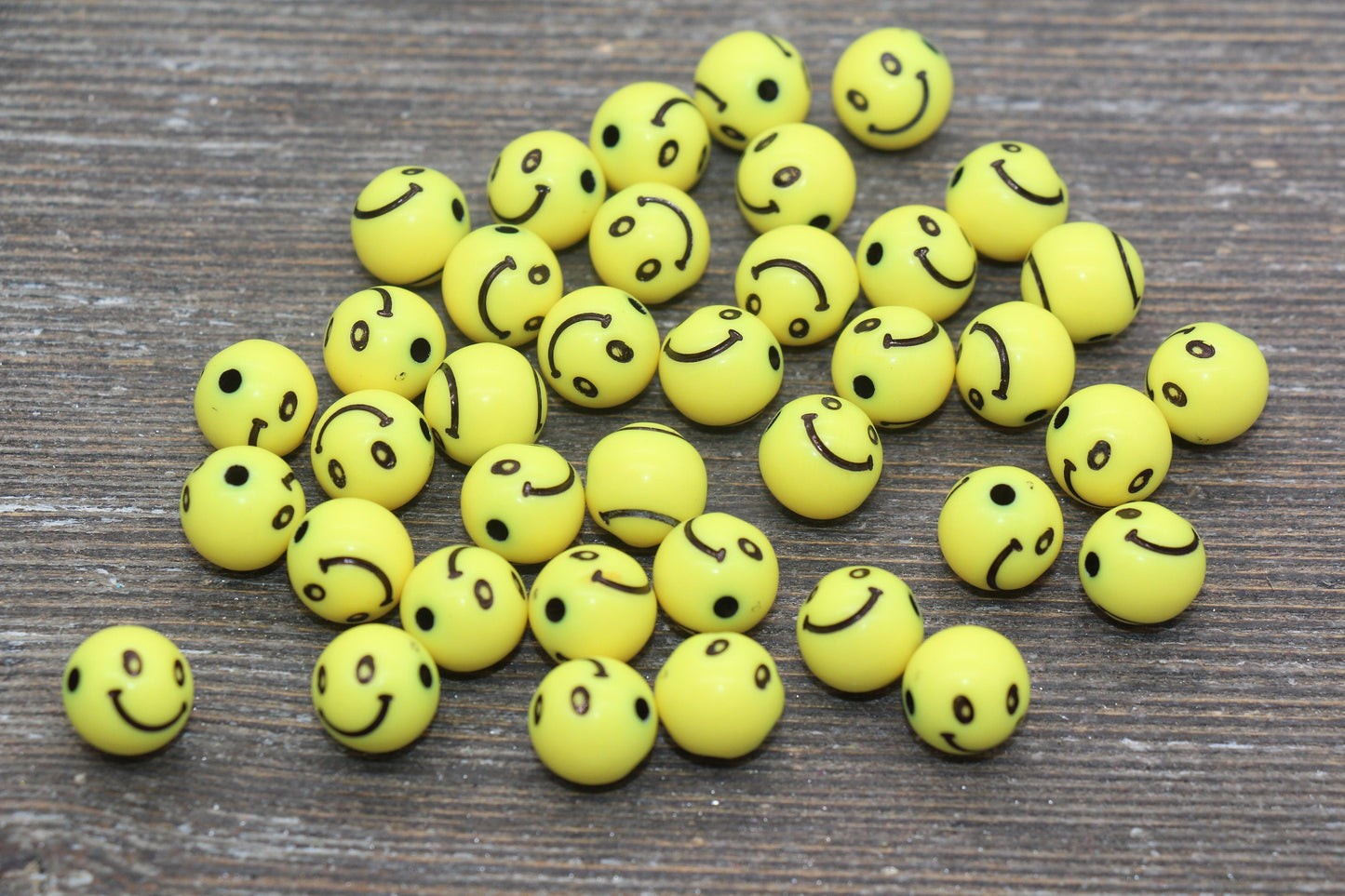 Smiley Face Round Beads, Emoji Beads, Happy Face Beads, Plastic Round Beads, Yellow Smiley Face Gumball Beads, Chunky Beads, #638