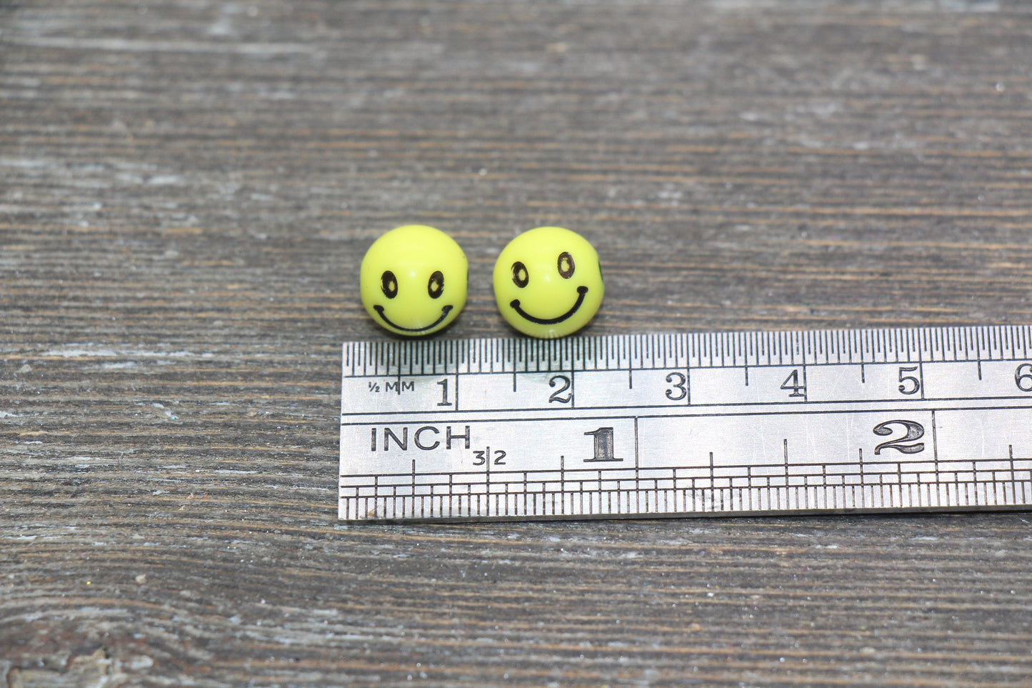 Smiley Face Round Beads, Emoji Beads, Happy Face Beads, Plastic Round Beads, Yellow Smiley Face Gumball Beads, Chunky Beads, #638