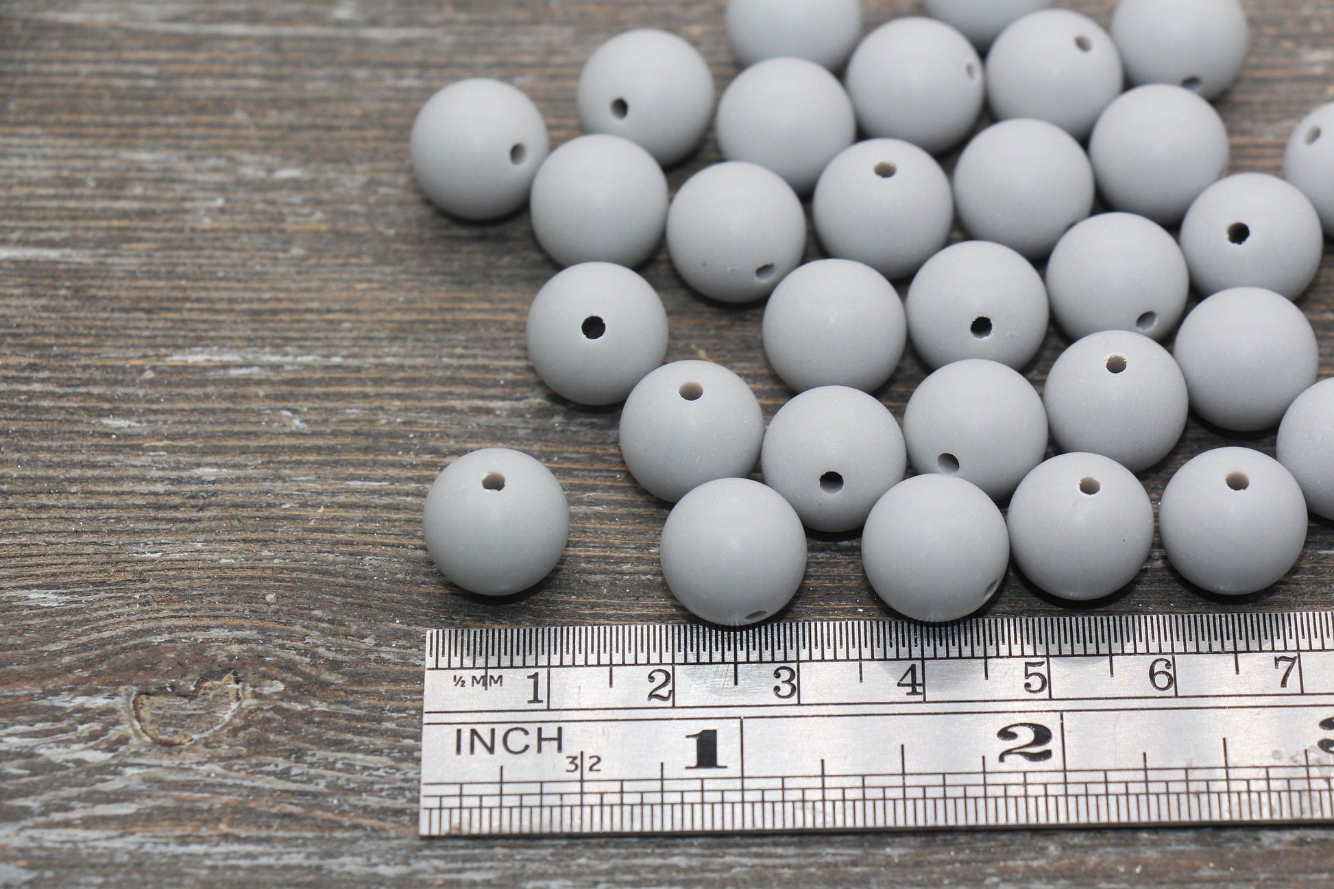 12mm Matte Gray Round Beads, Frosted Gray Acrylic Round Gumball Beads, Bubblegum Beads, Chunky Beads, Plastic Round Bead, #2570