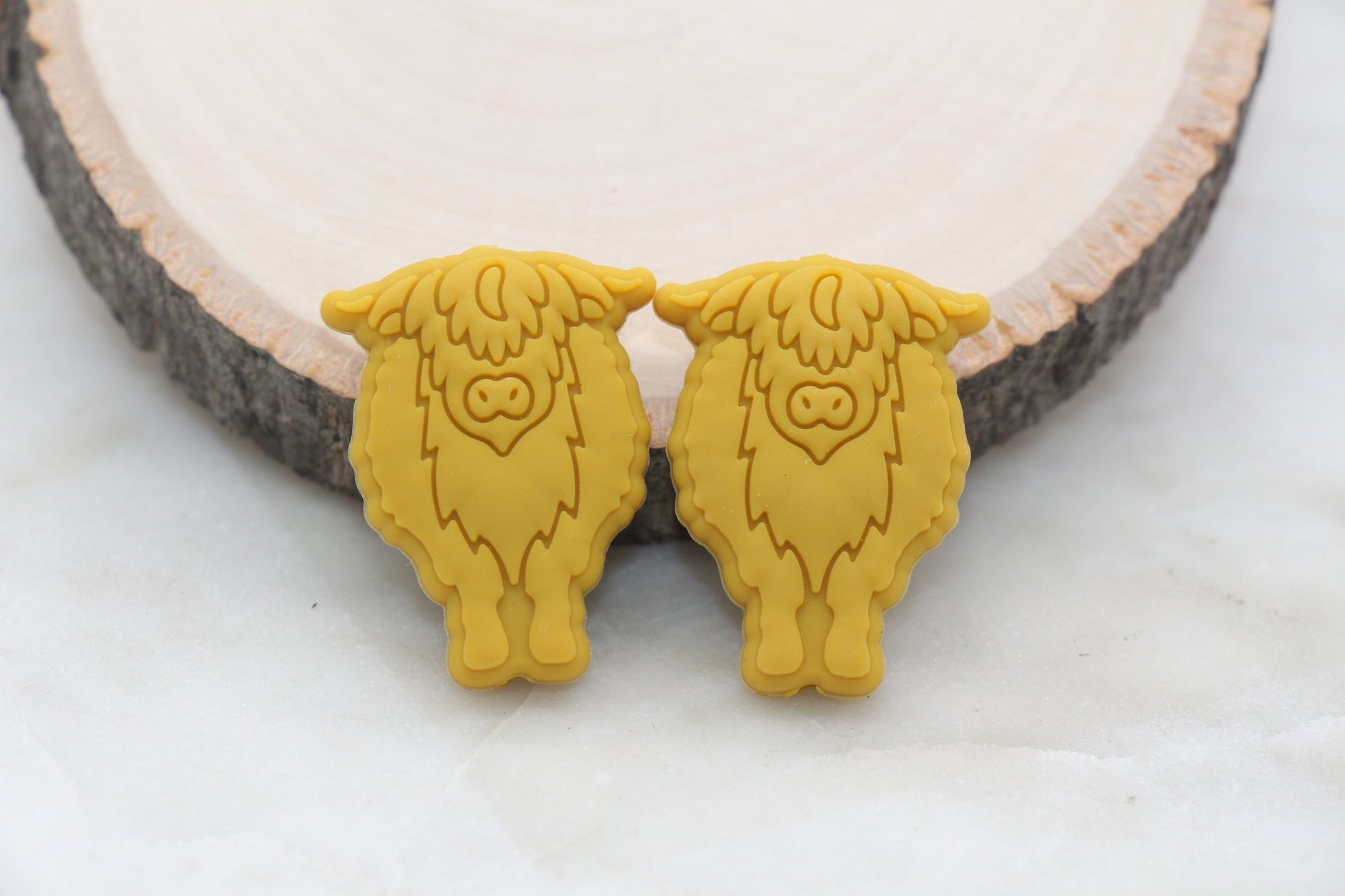 Highland Cow Silicone Beads, Animal Themed Silicone Beads, Cow Focal Silicone Beads, Chunky Beads, Silicone Loose Beads #311