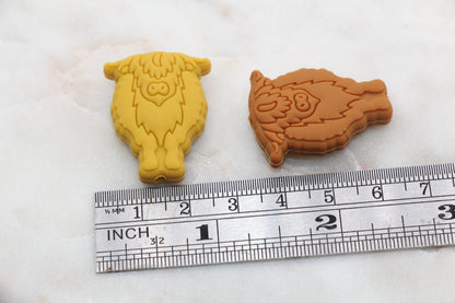 Highland Cow Silicone Beads, Animal Themed Silicone Beads, Cow Focal Silicone Beads, Chunky Beads, Silicone Loose Beads #311