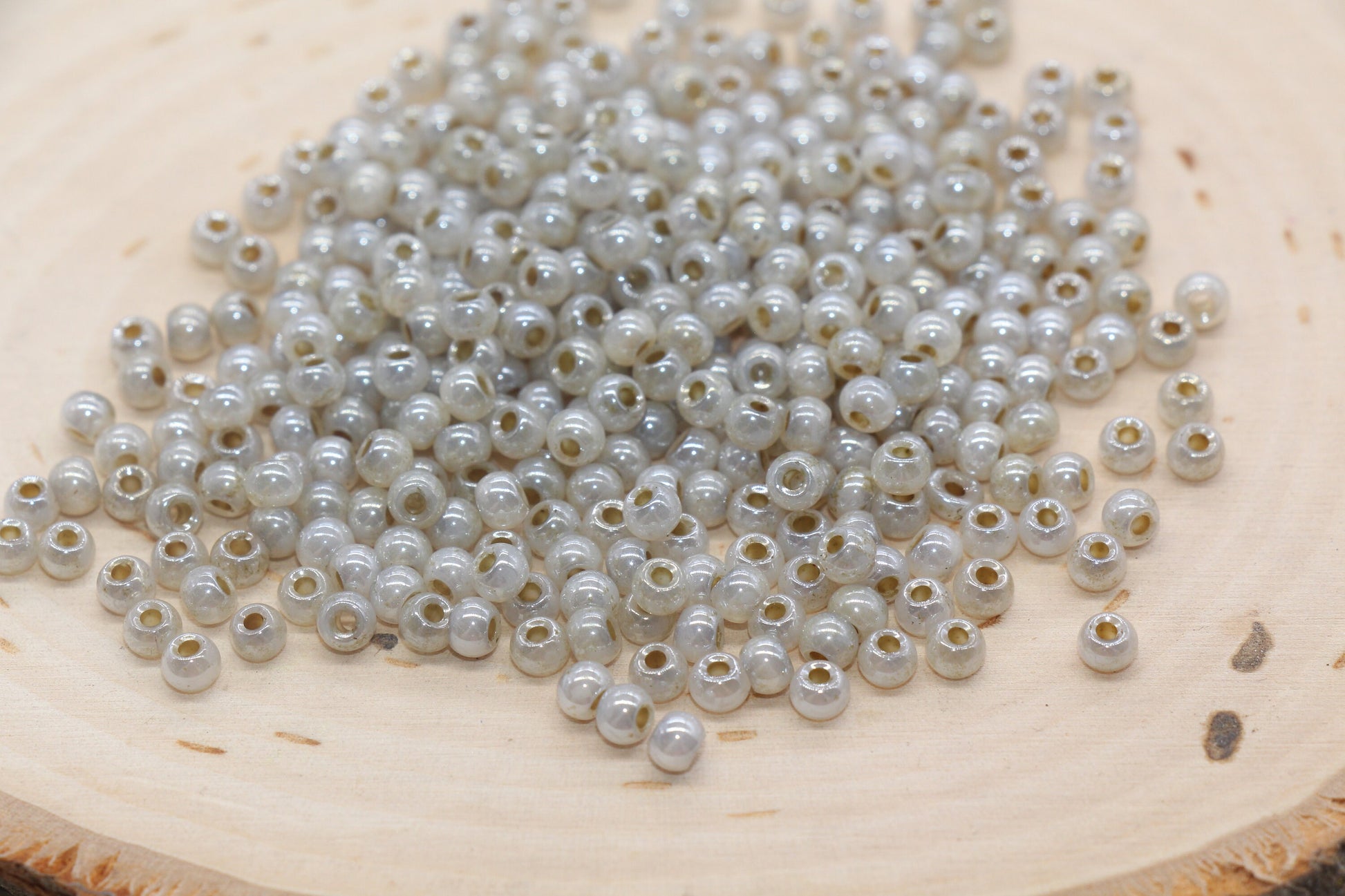 Round Creamy Glass Seed Beads, 4mm 6/0 Glass Round Seed Beads, Creamy Light Gray Seed Beads, Glossy Rocailles Beads, Beading Supplies #2730