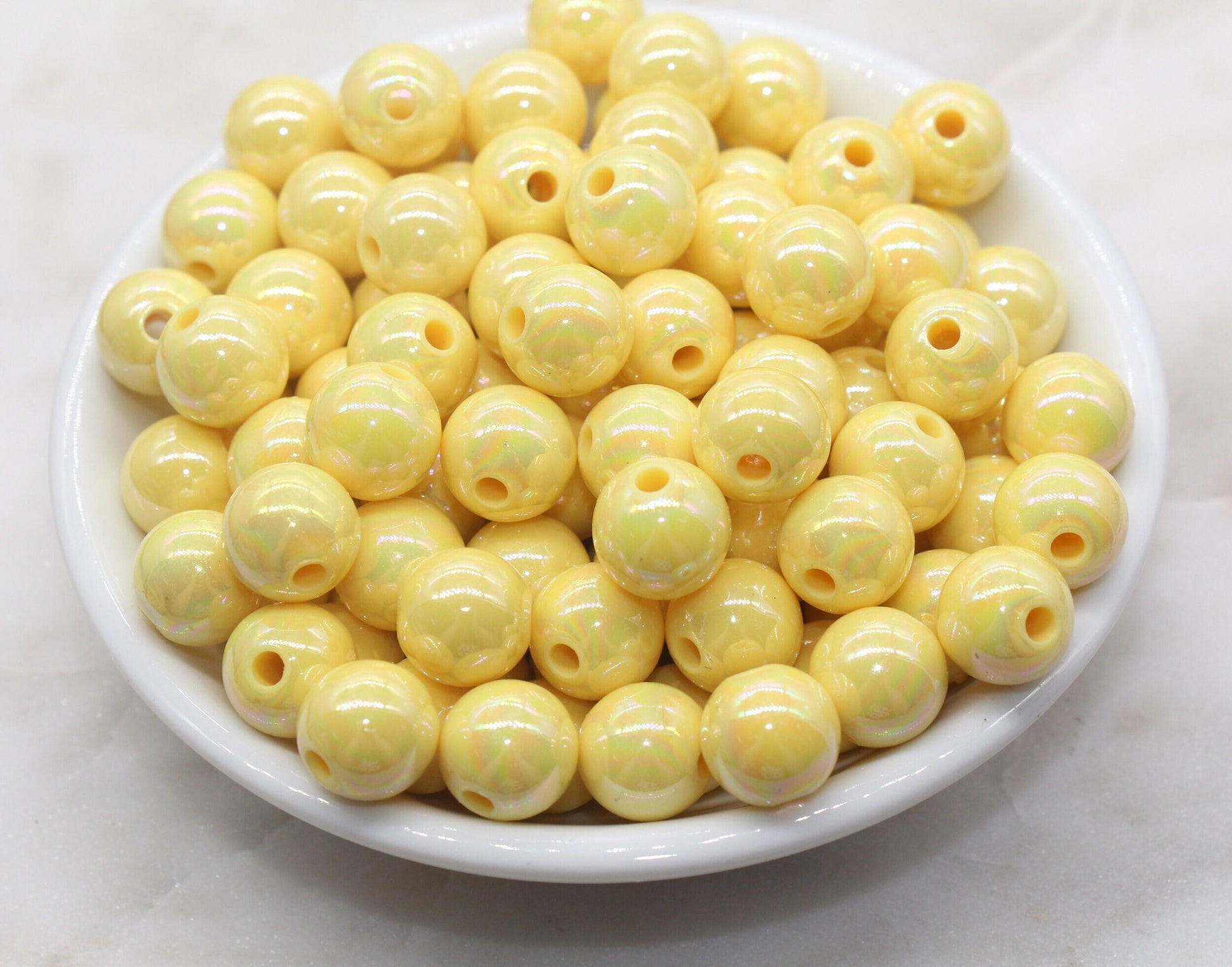 12mm Pastel Yellow AB Gumball Beads, Iridescent Acrylic Loose Beads, Solid Bubblegum Beads, Chunky Beads, Glossy Smooth Round Beads #475