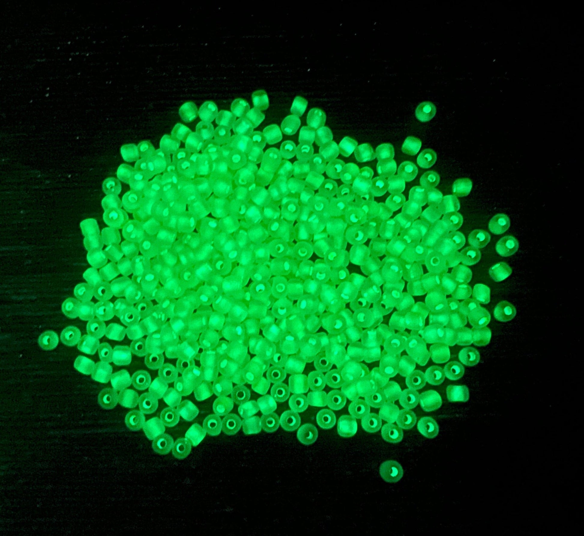 GLOW Matte Glass Beads, 4mm 6/0 Glass Beads, Glow in Dark Frosted Green Seed Beads, Rocailles Beads, Beading Supplies #2301