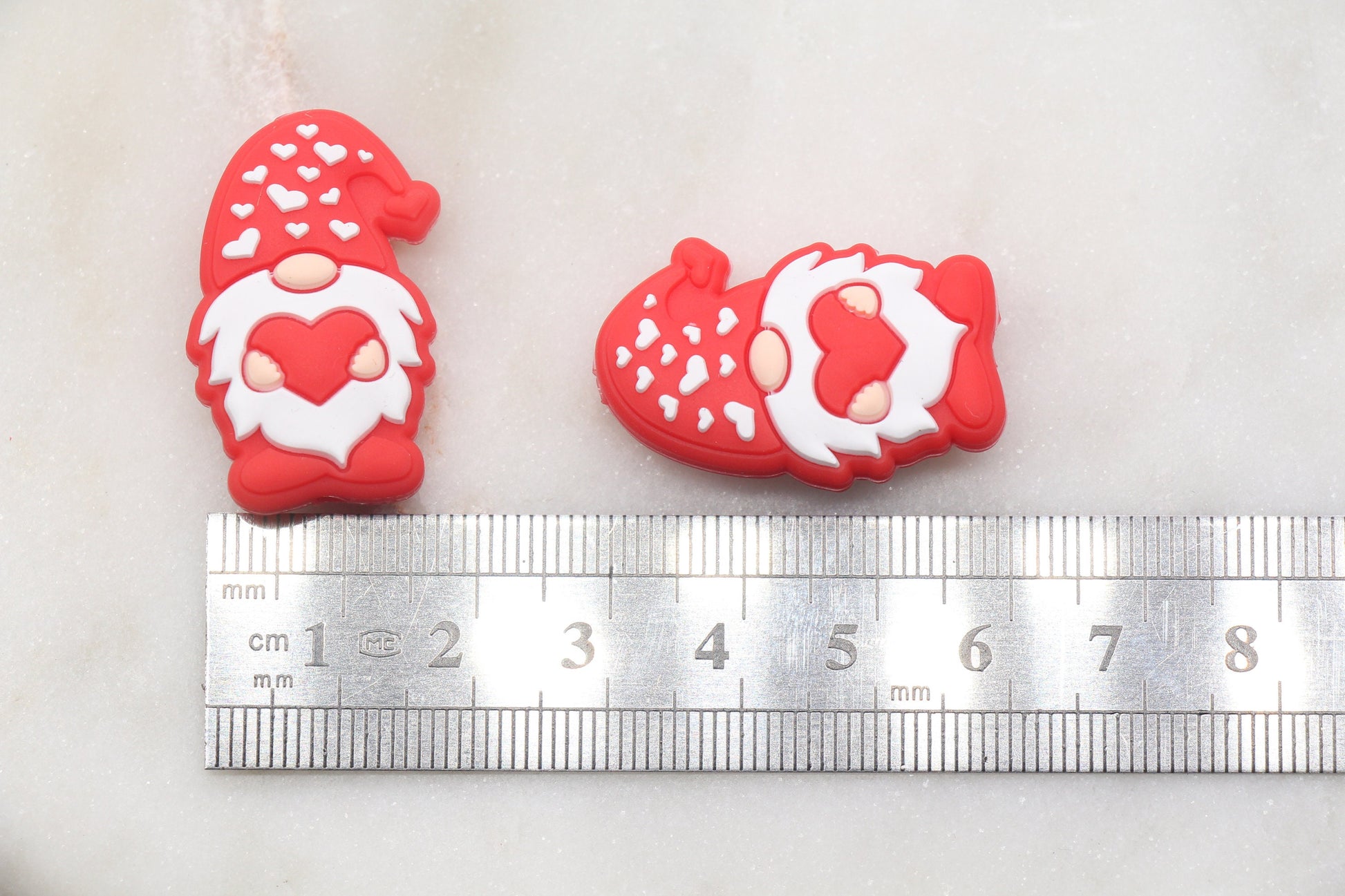 Christmas Gnome Silicone Beads, Gnome With Heart Silicone Beads, Christmas Chunky Beads, Silicone Loose Beads, Christmas Focal Beads #373