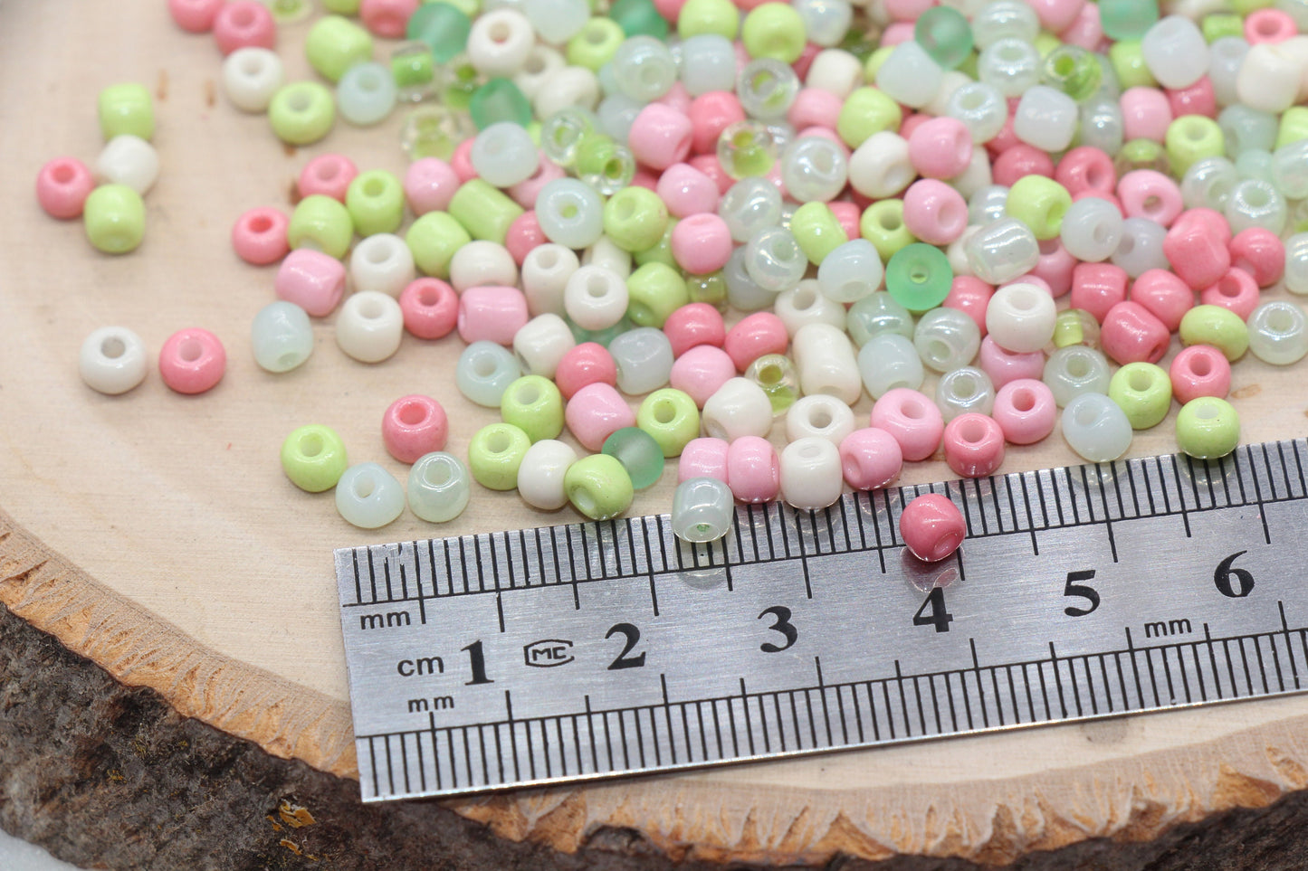 Mix Pink Green and Blue Glass Seed Beads, Size 4mm 6/0 Glass Seed Beads, Multicolor Seed Beads, Rocailles Beads, Bracelet Beads #3079