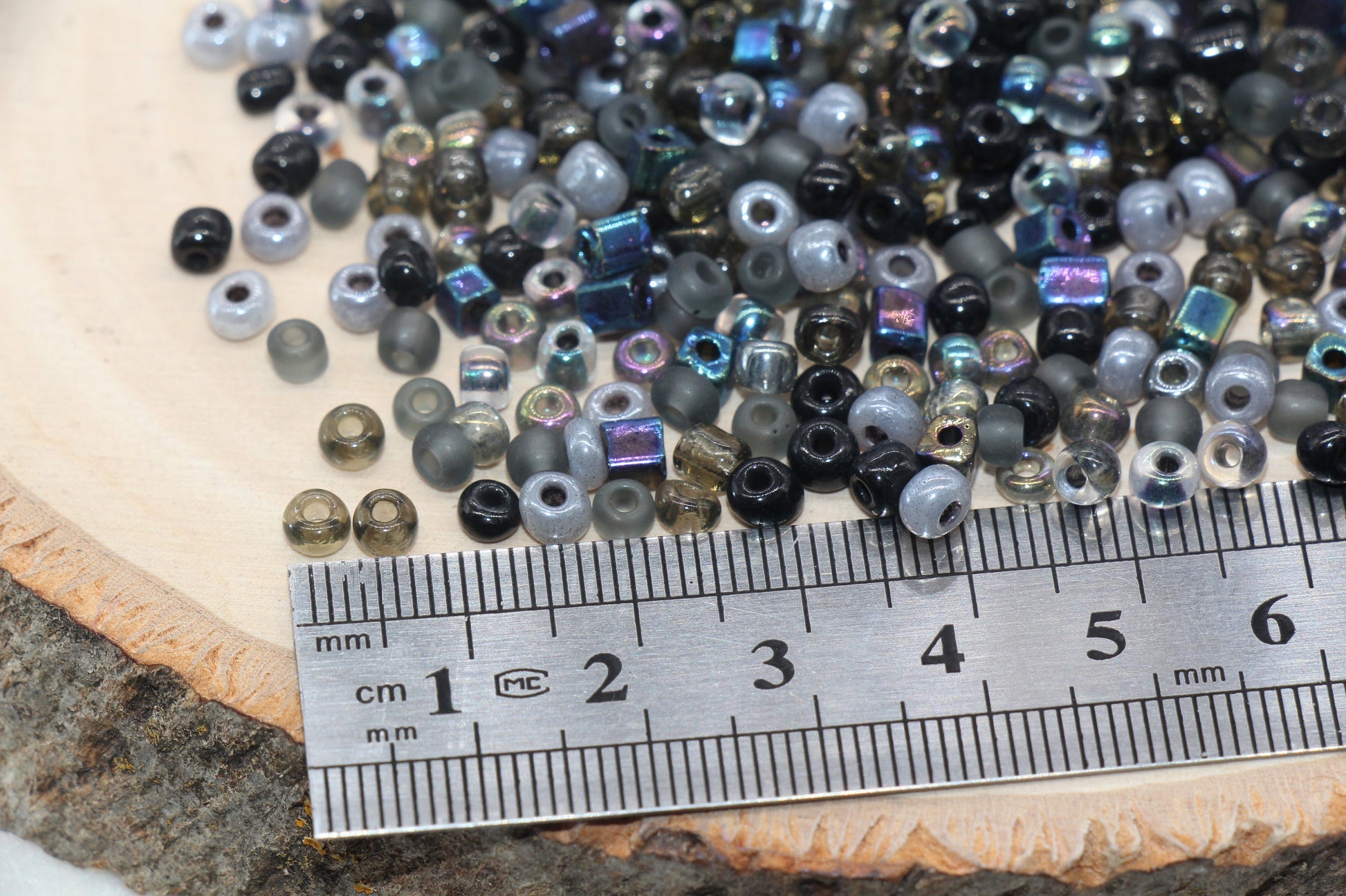 Mix Black and Gray Glass Seed Beads, Size 4mm 6/0 Glass Seed Beads, Multicolor Seed Beads, Rocailles Beads, Bracelet Beads #3099