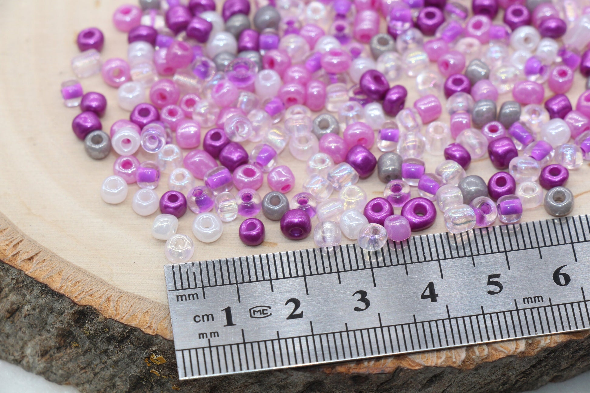 Mix Purple Pink and White Glass Seed Beads, 4mm 6/0 Glass Seed Beads, Multicolor Seed Beads, Rocailles Beads, Bracelet Beads #3057